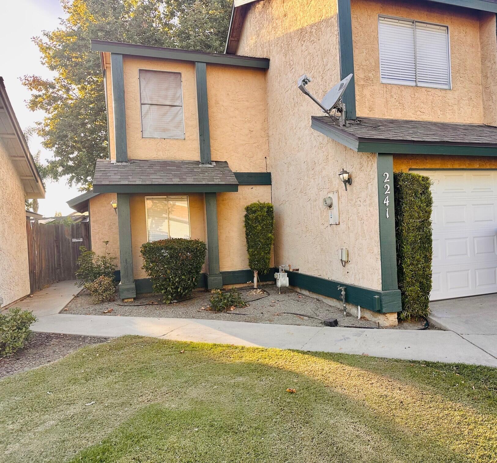 2241 N Edison Street