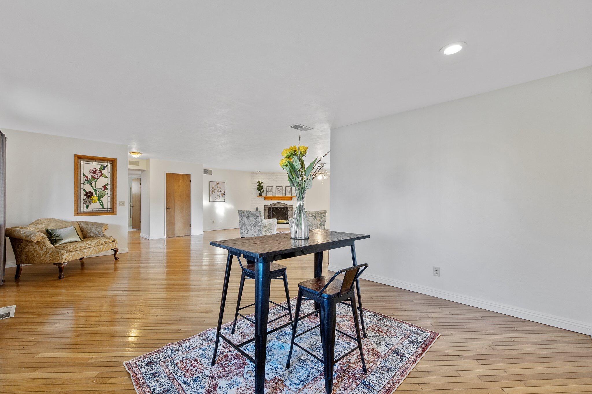 3549 W Mccormick Drive