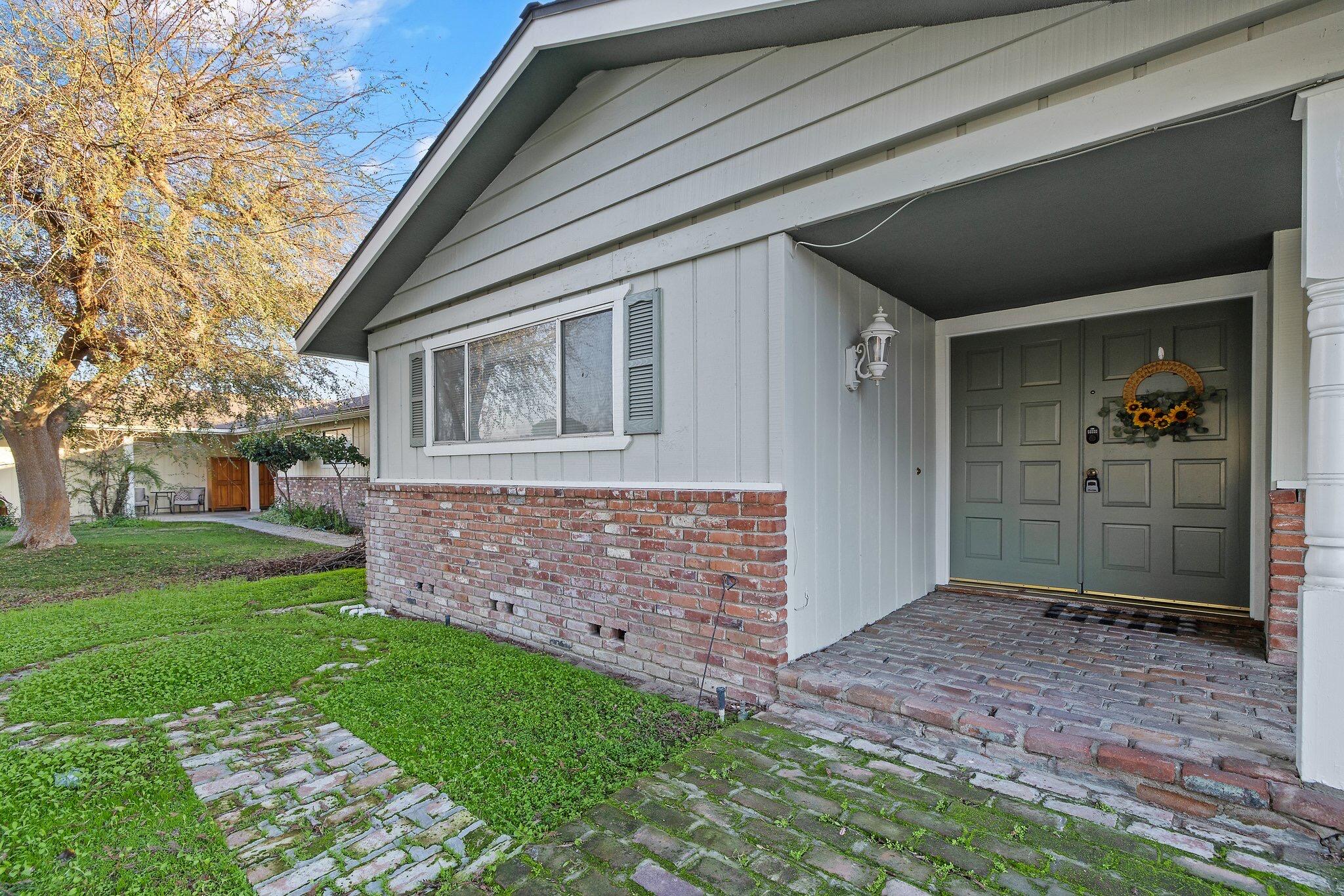 3549 W Mccormick Drive