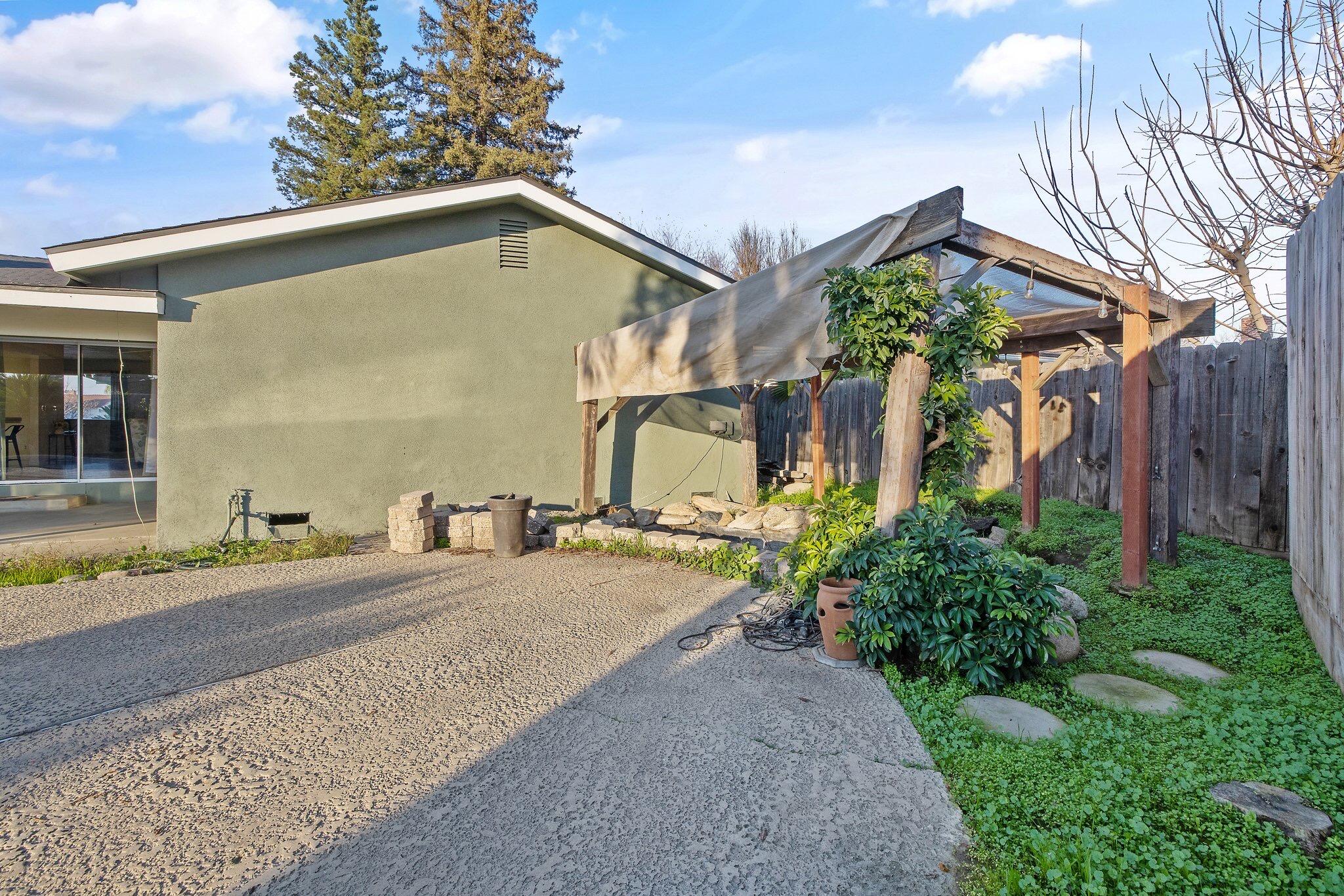 3549 W Mccormick Drive