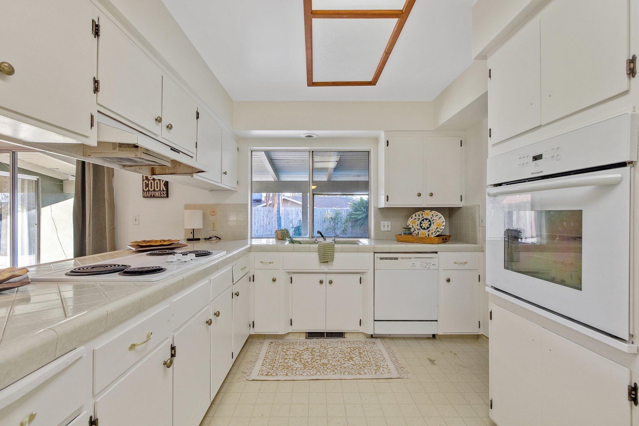 3549 W Mccormick Drive