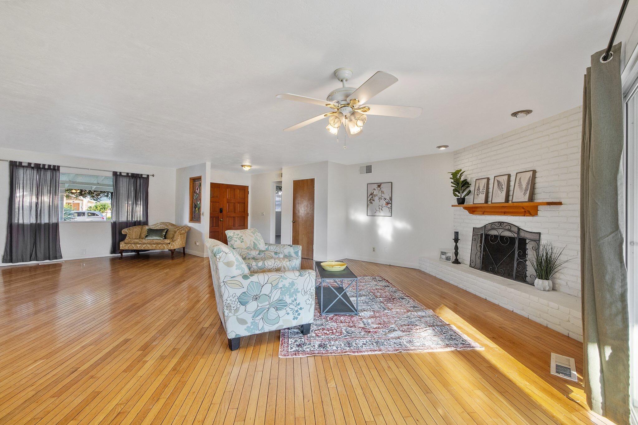 3549 W Mccormick Drive