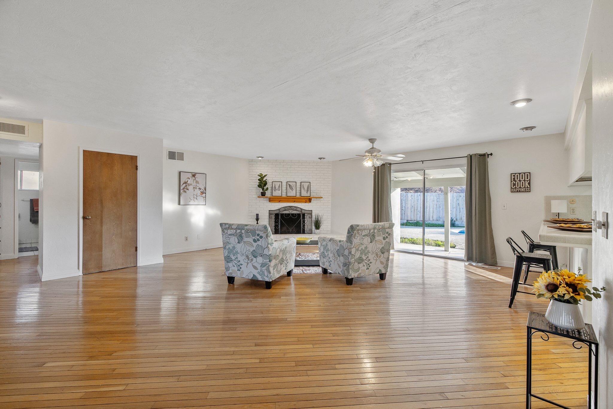 3549 W Mccormick Drive