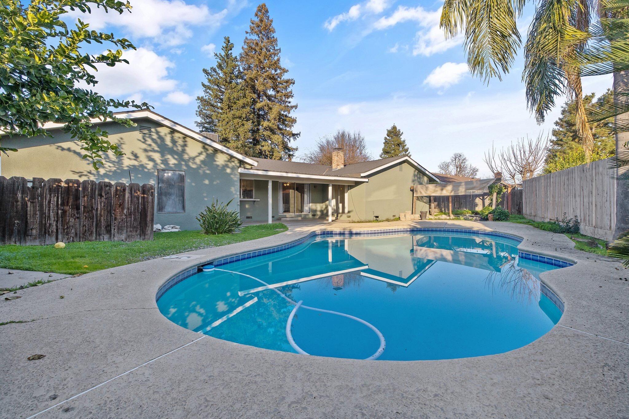3549 W Mccormick Drive