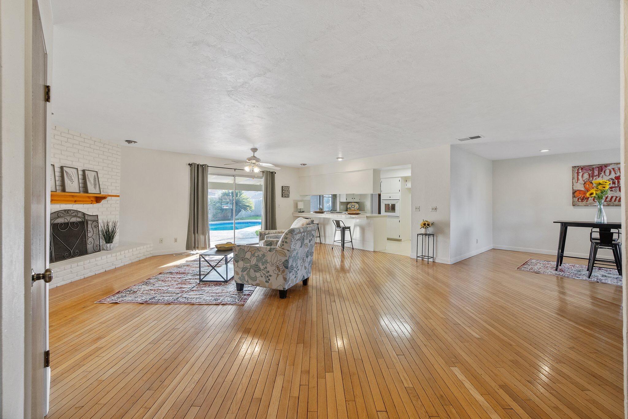 3549 W Mccormick Drive