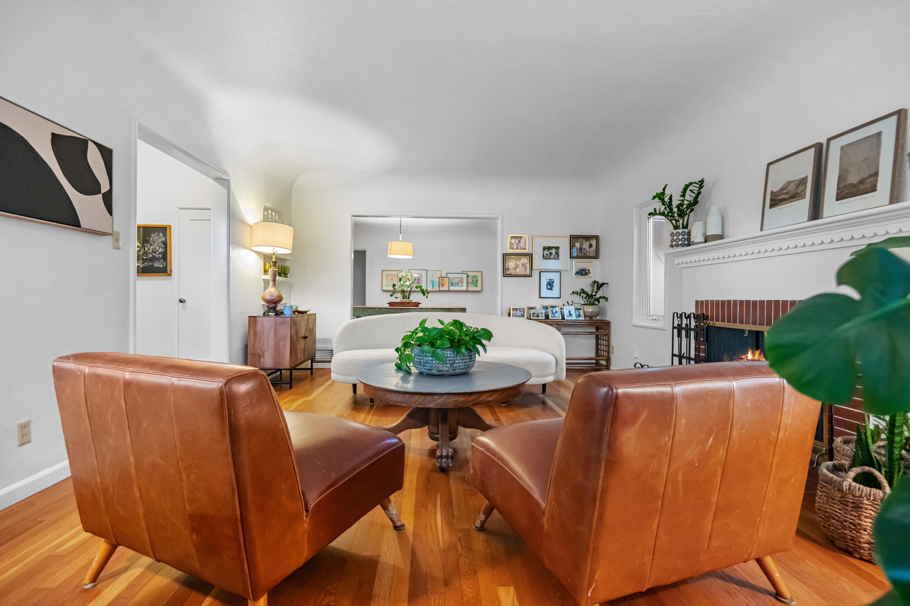 1401 W Myrtle