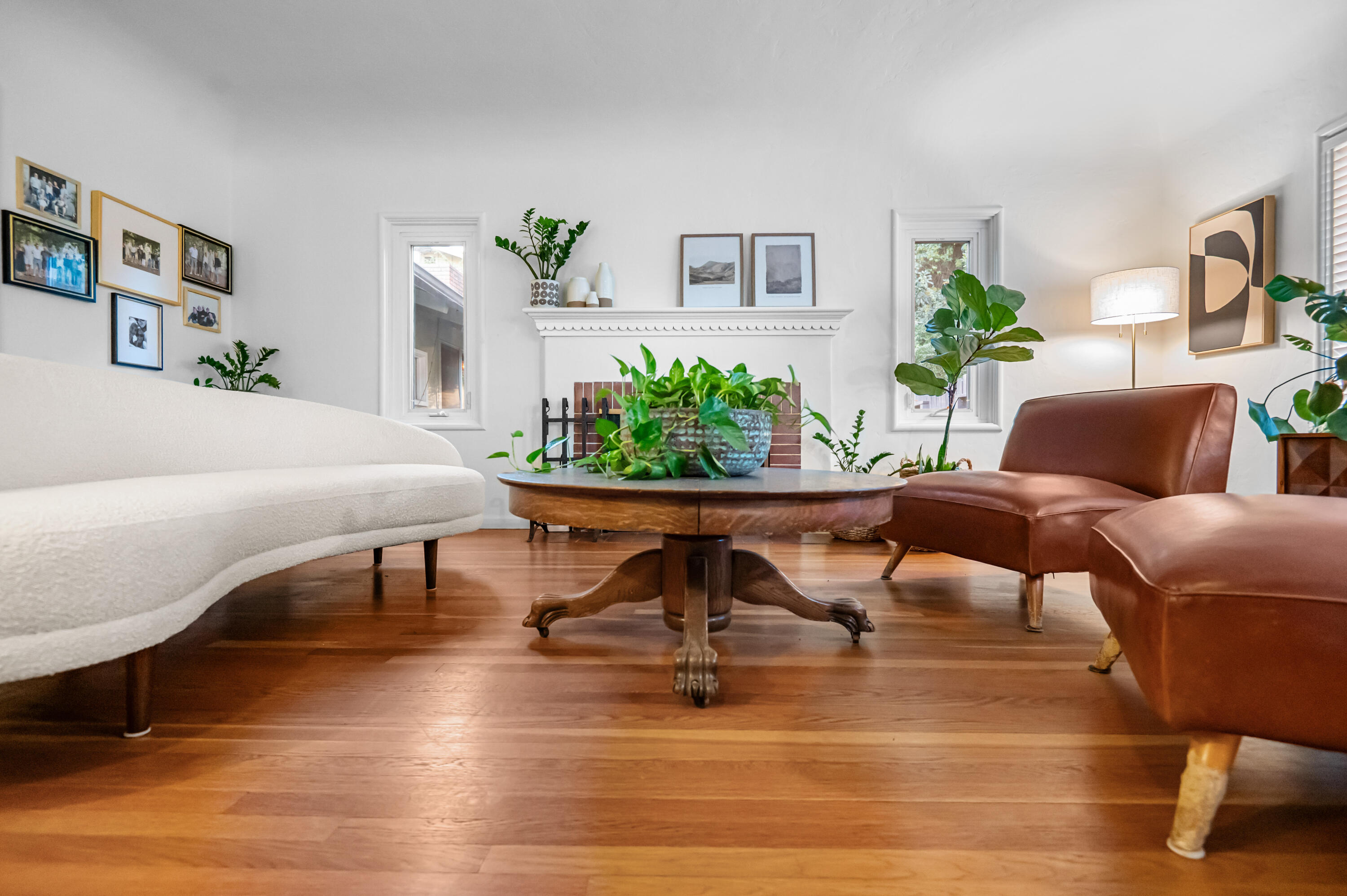 1401 W Myrtle