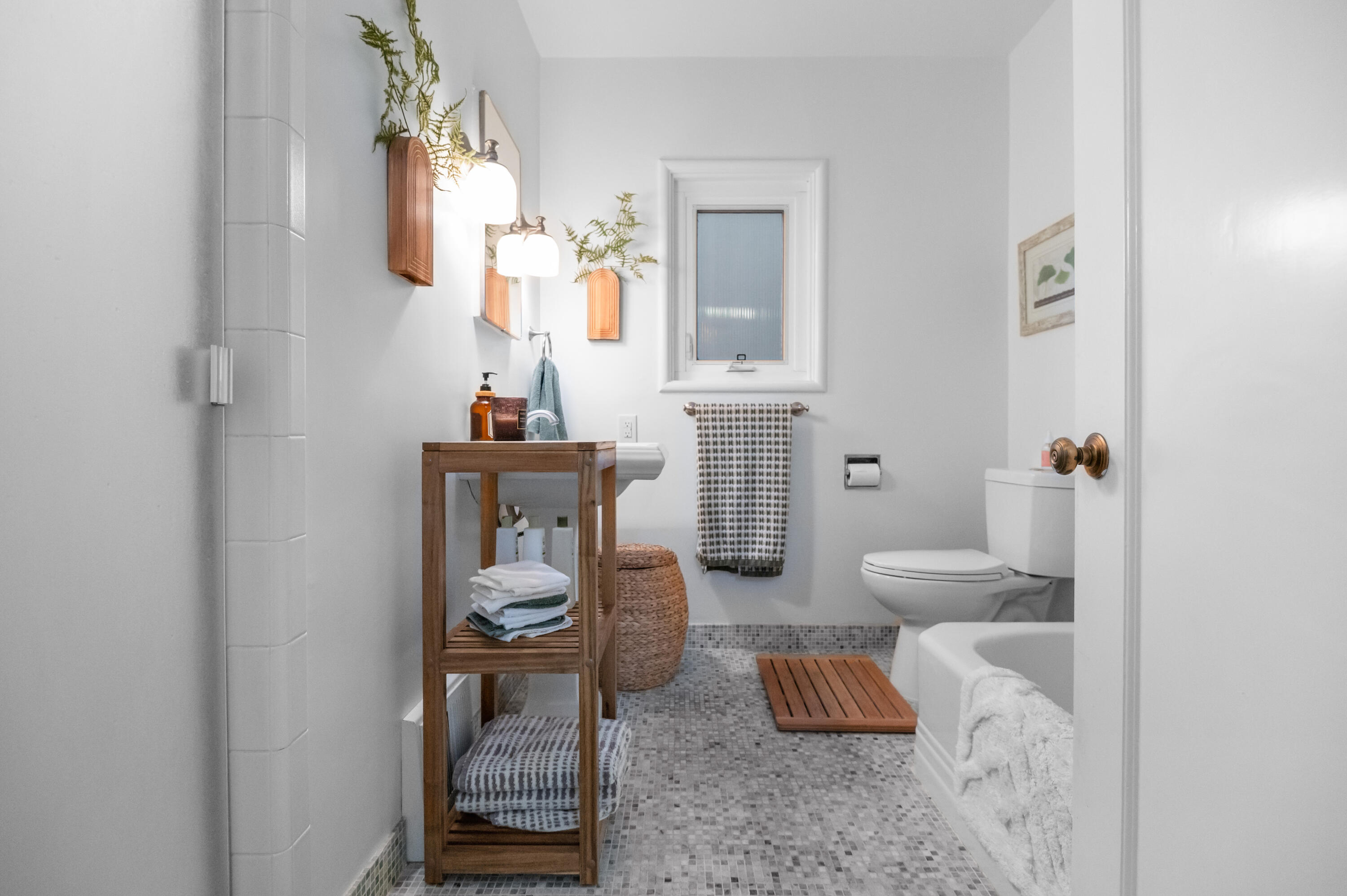 1401 W Myrtle