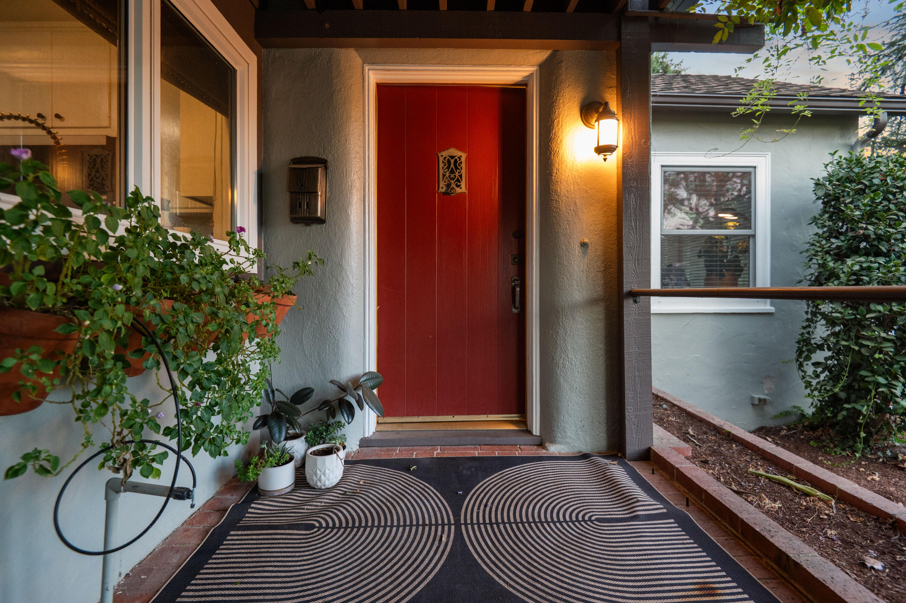 1401 W Myrtle