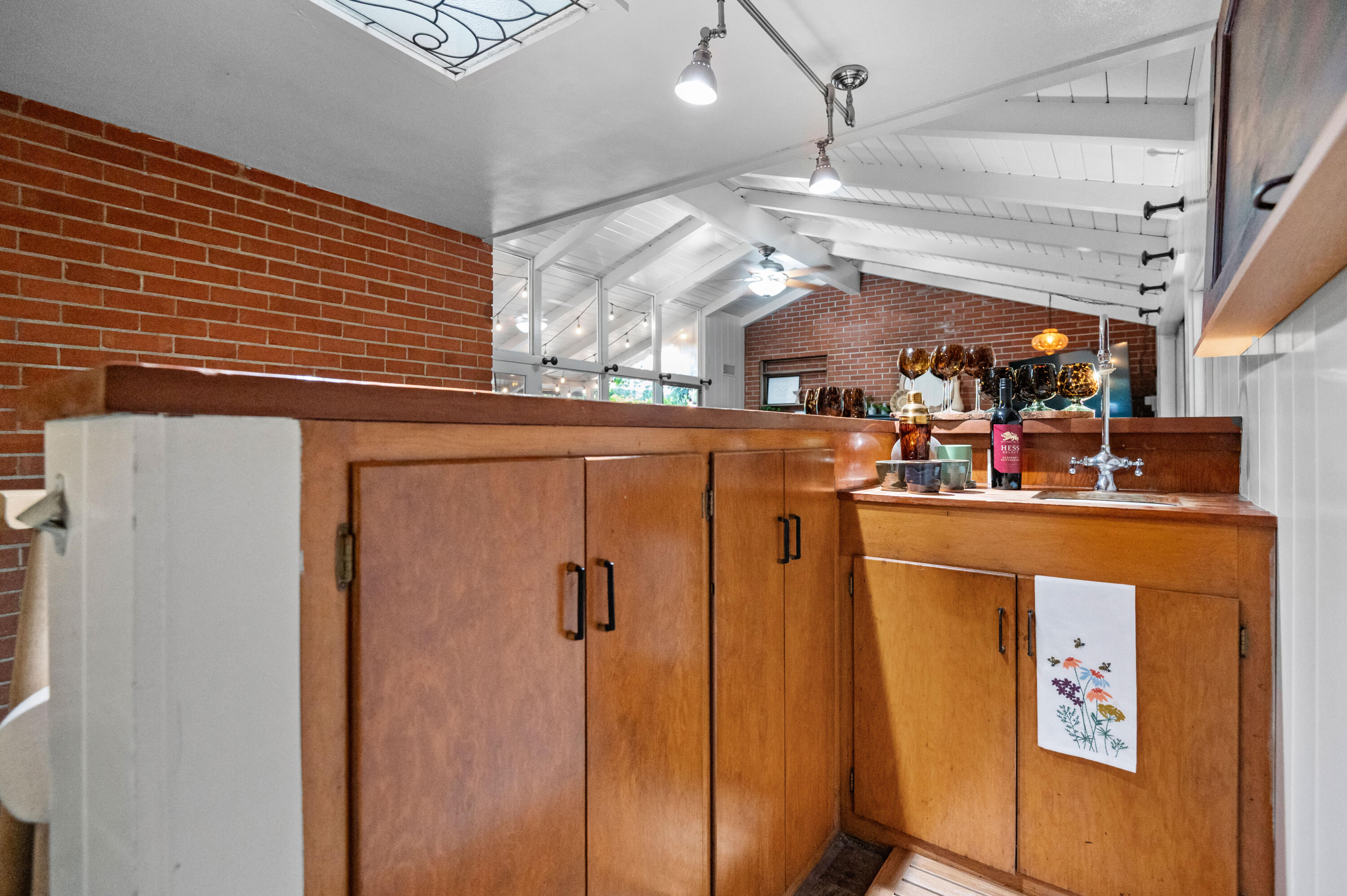 1401 W Myrtle