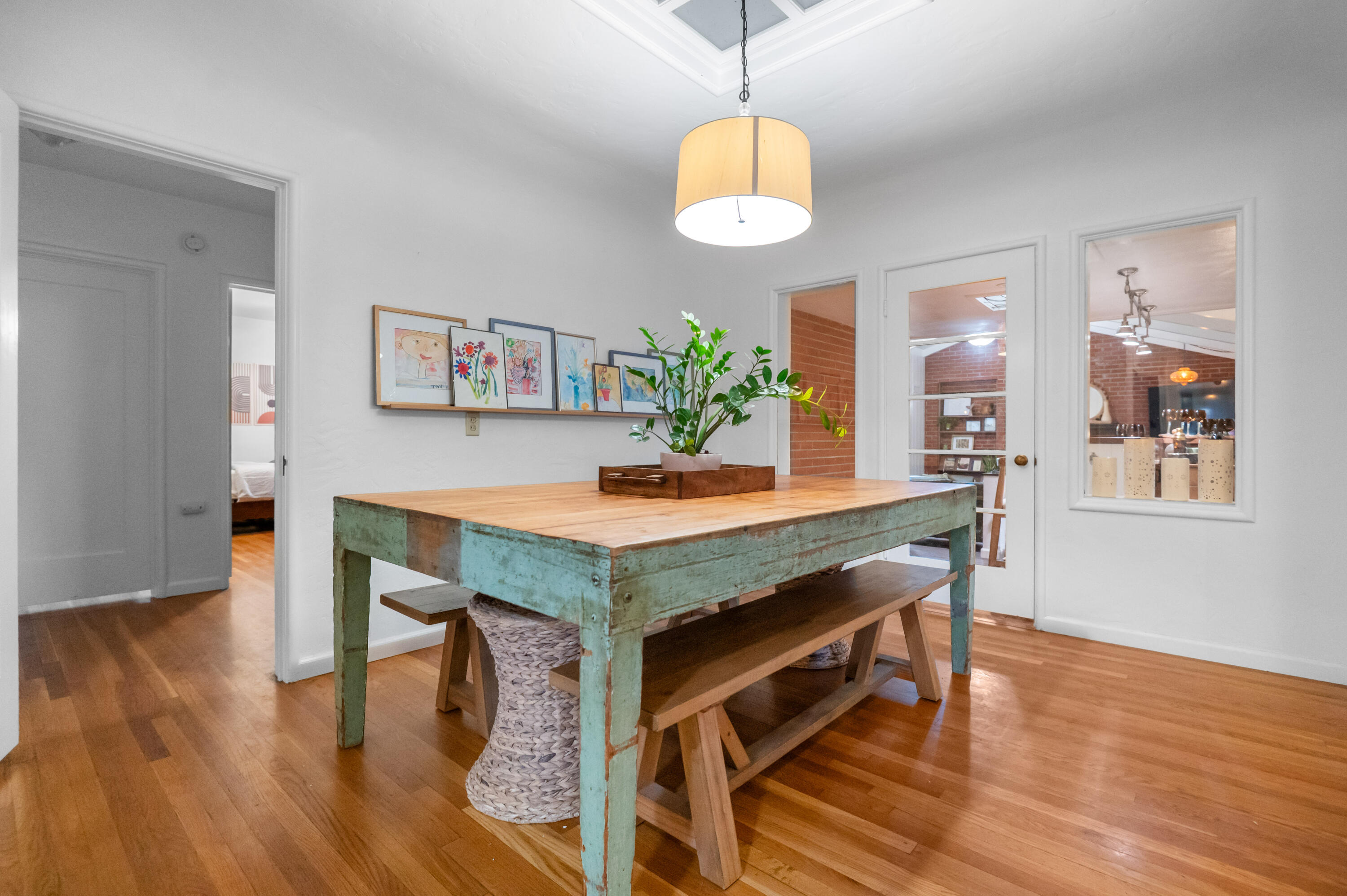 1401 W Myrtle