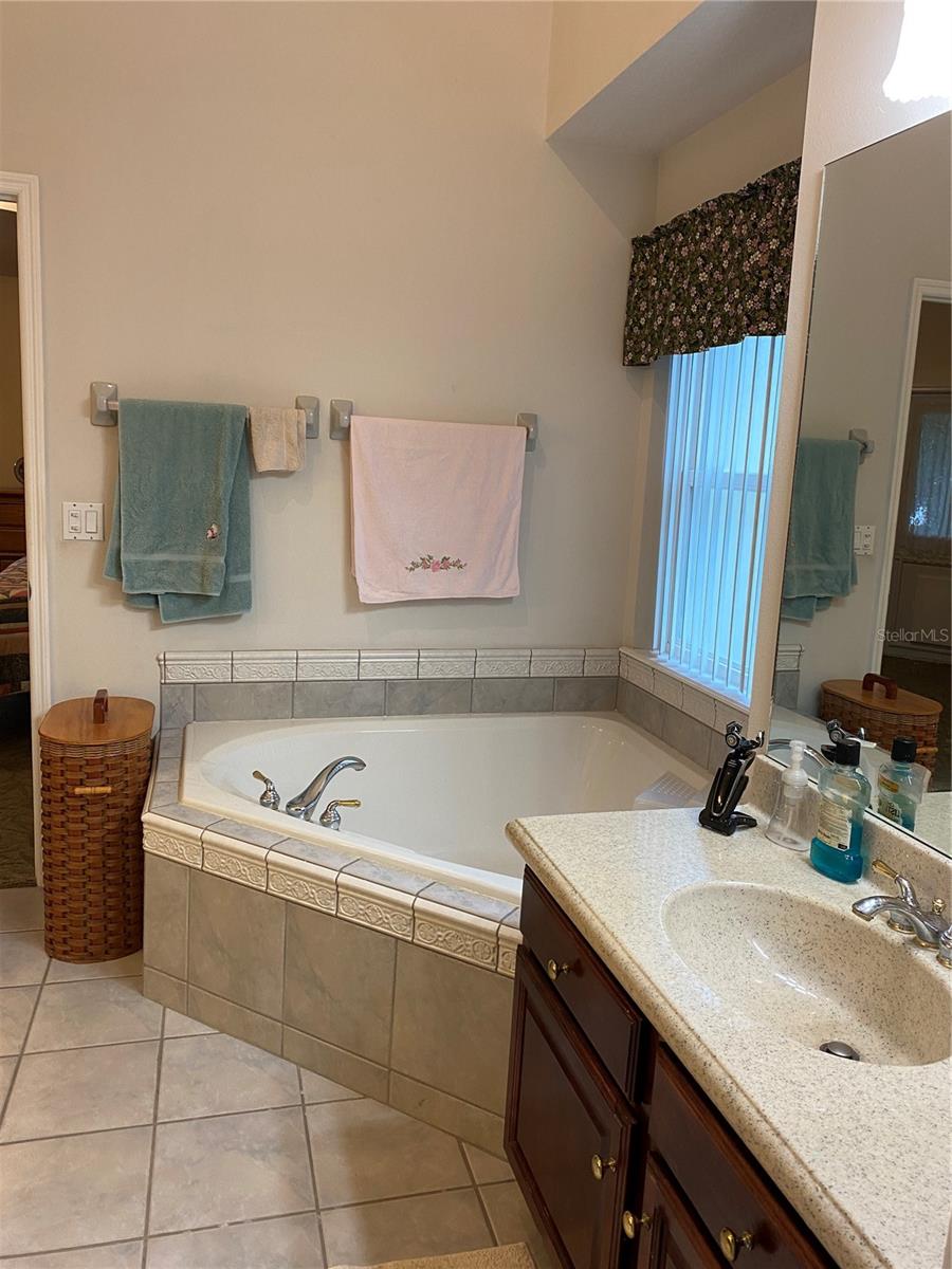 9224 WATER MEADOW CT