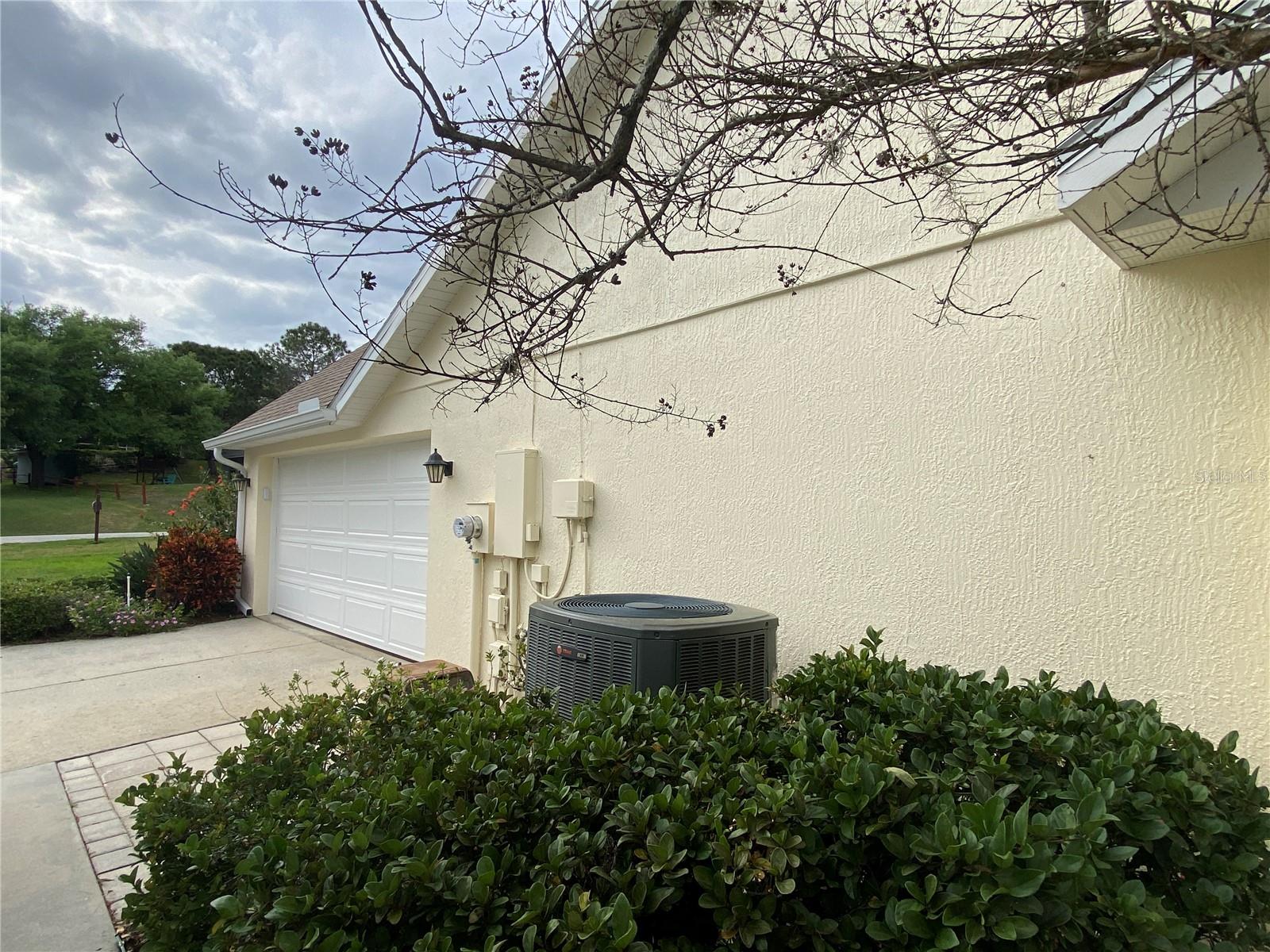 9224 WATER MEADOW CT