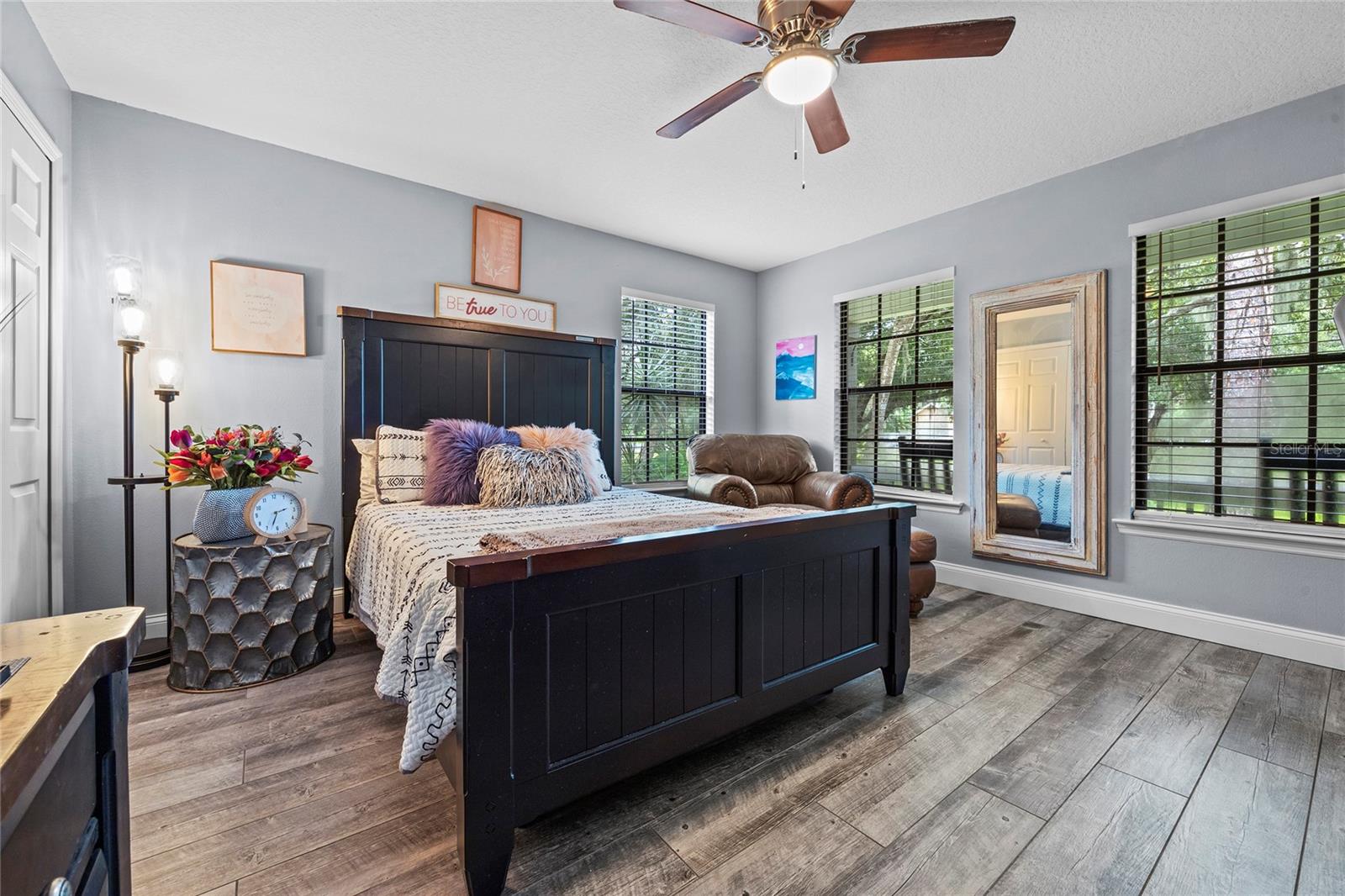 11437 NELLIE OAKS BND