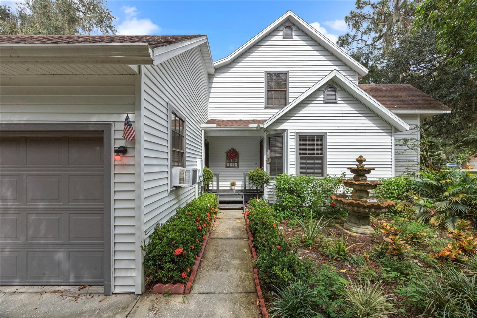 11437 NELLIE OAKS BND