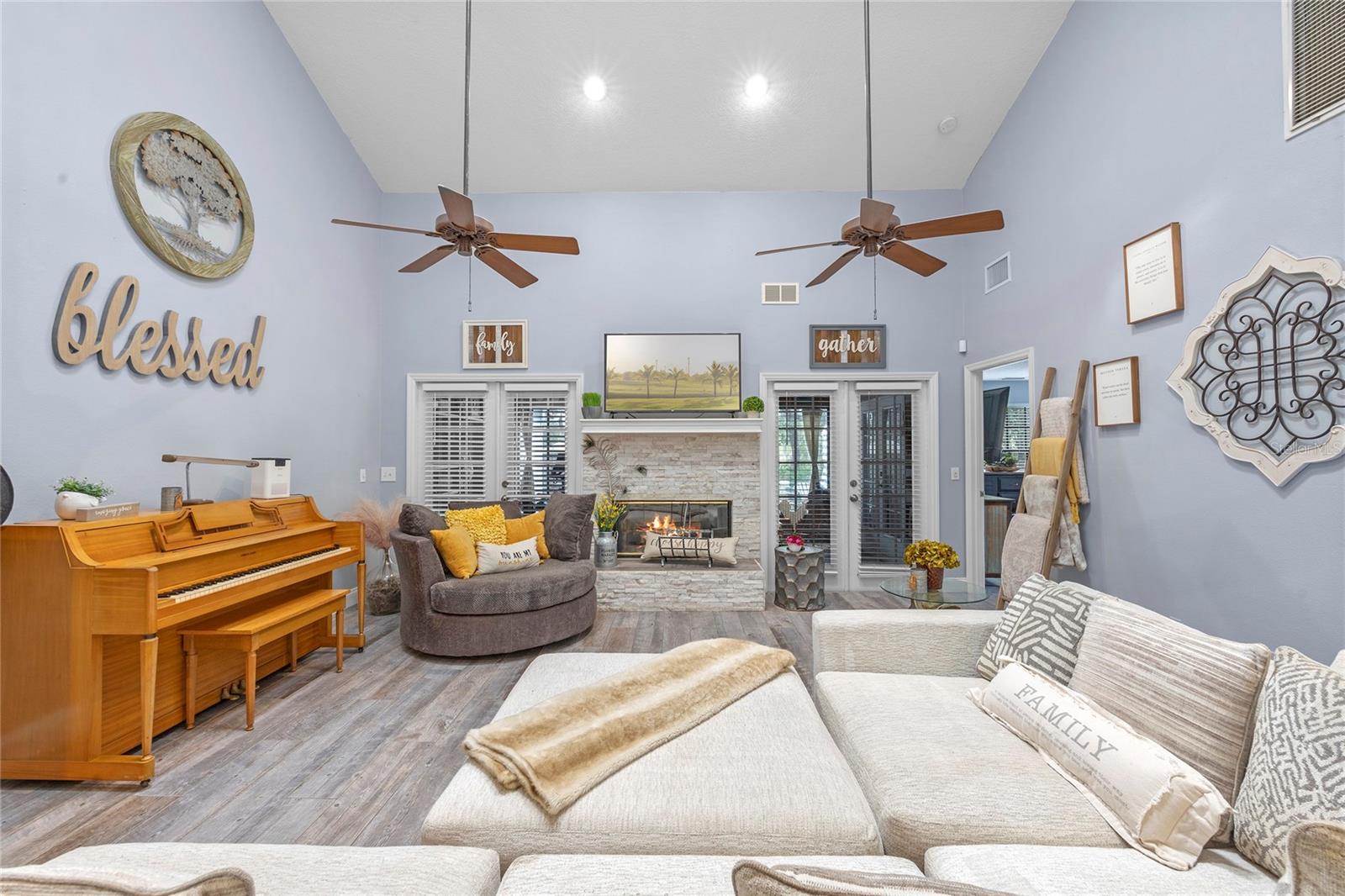 11437 NELLIE OAKS BND