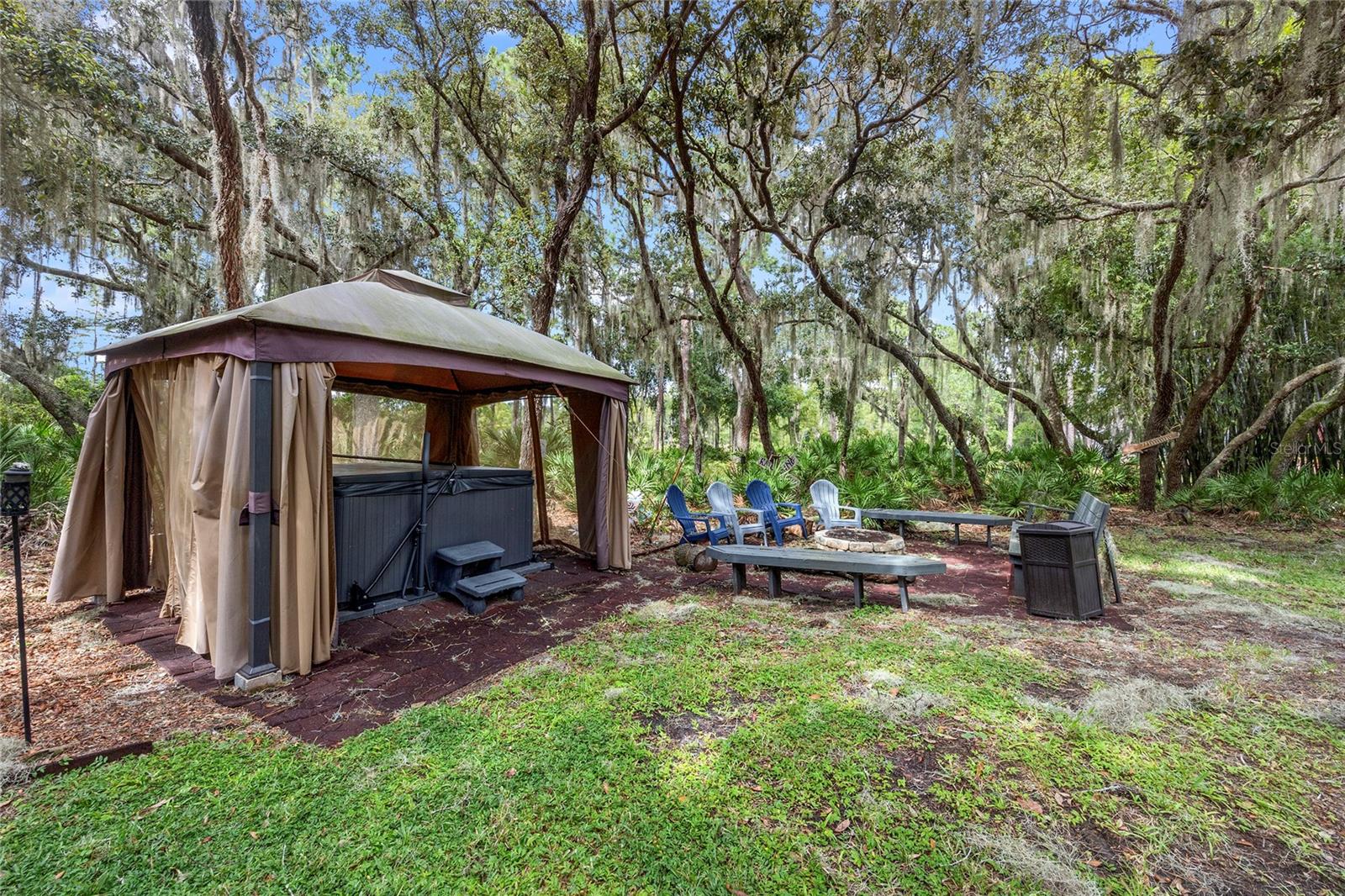 11437 NELLIE OAKS BND