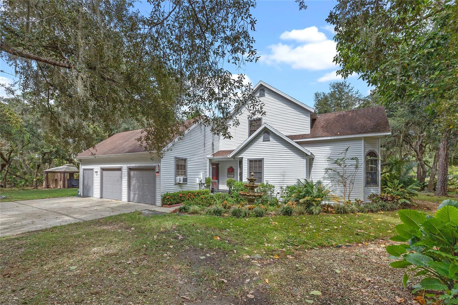 11437 NELLIE OAKS BND