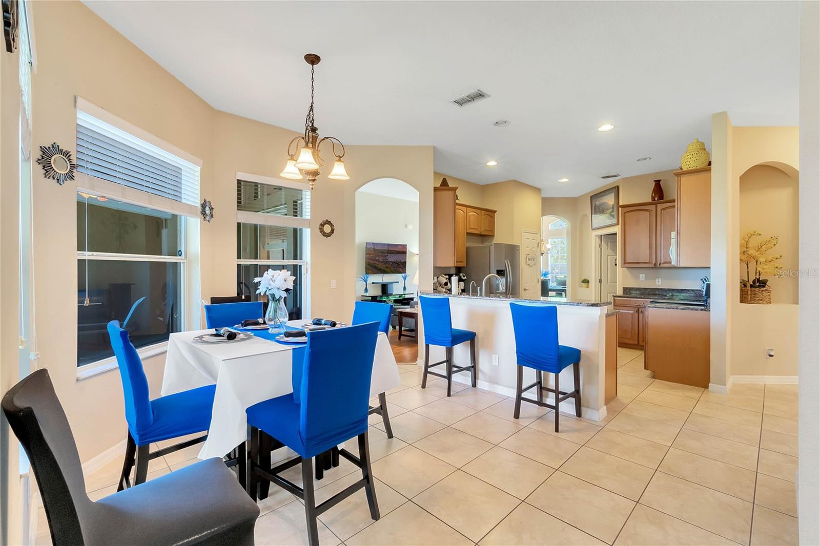 503 COURTLEA COVE AVE