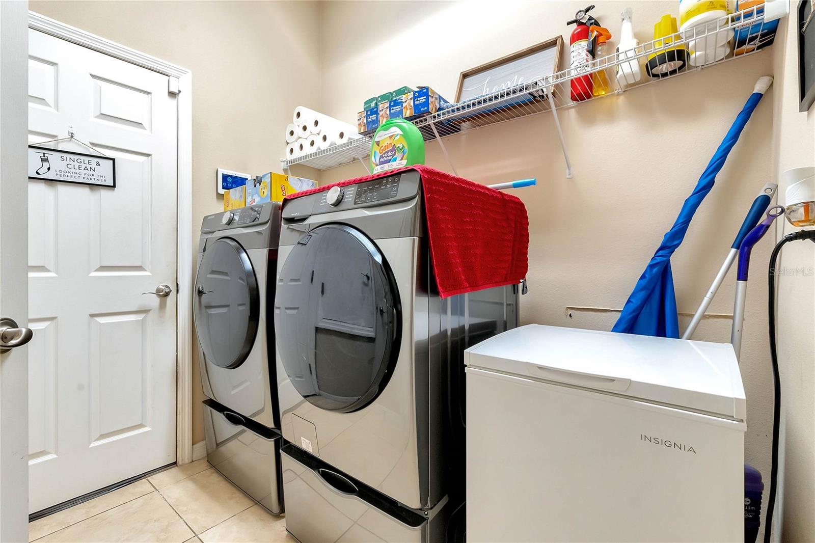 503 COURTLEA COVE AVE