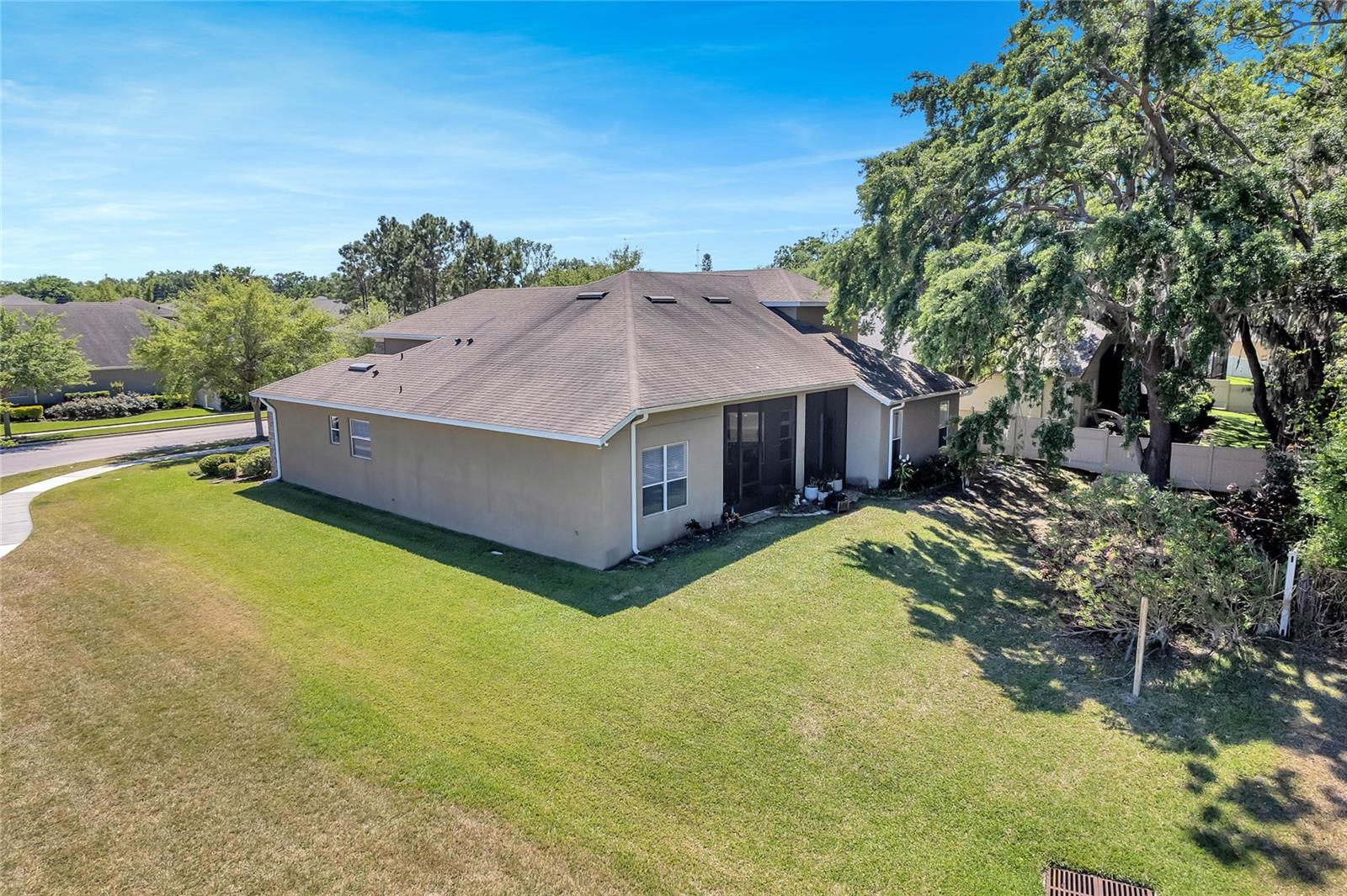 503 COURTLEA COVE AVE