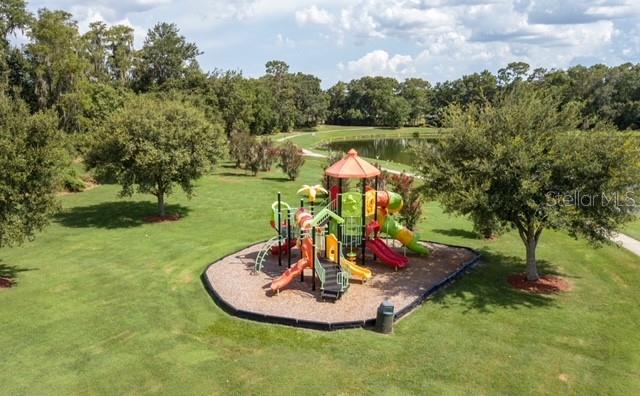 911 PARK TERRACE CIR