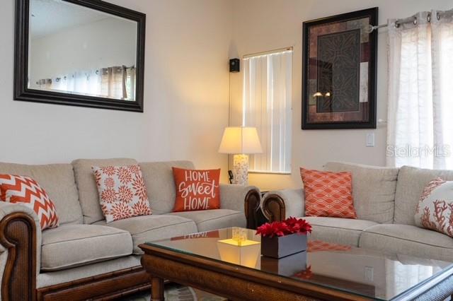 911 PARK TERRACE CIR