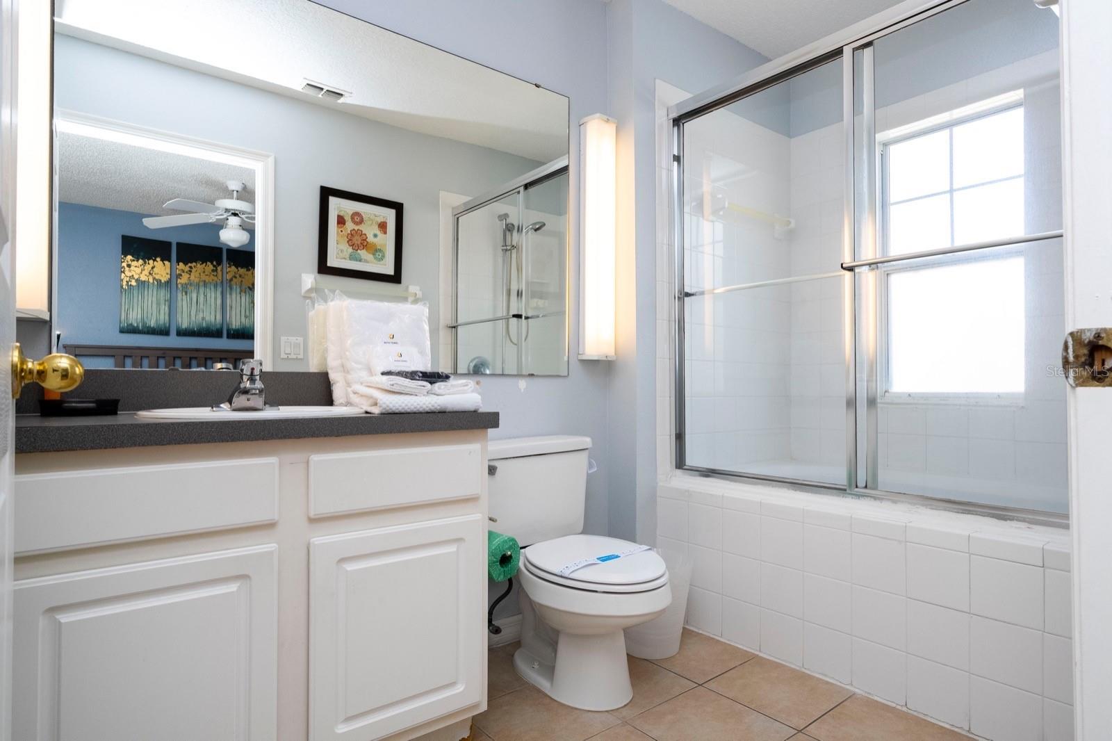 911 PARK TERRACE CIR