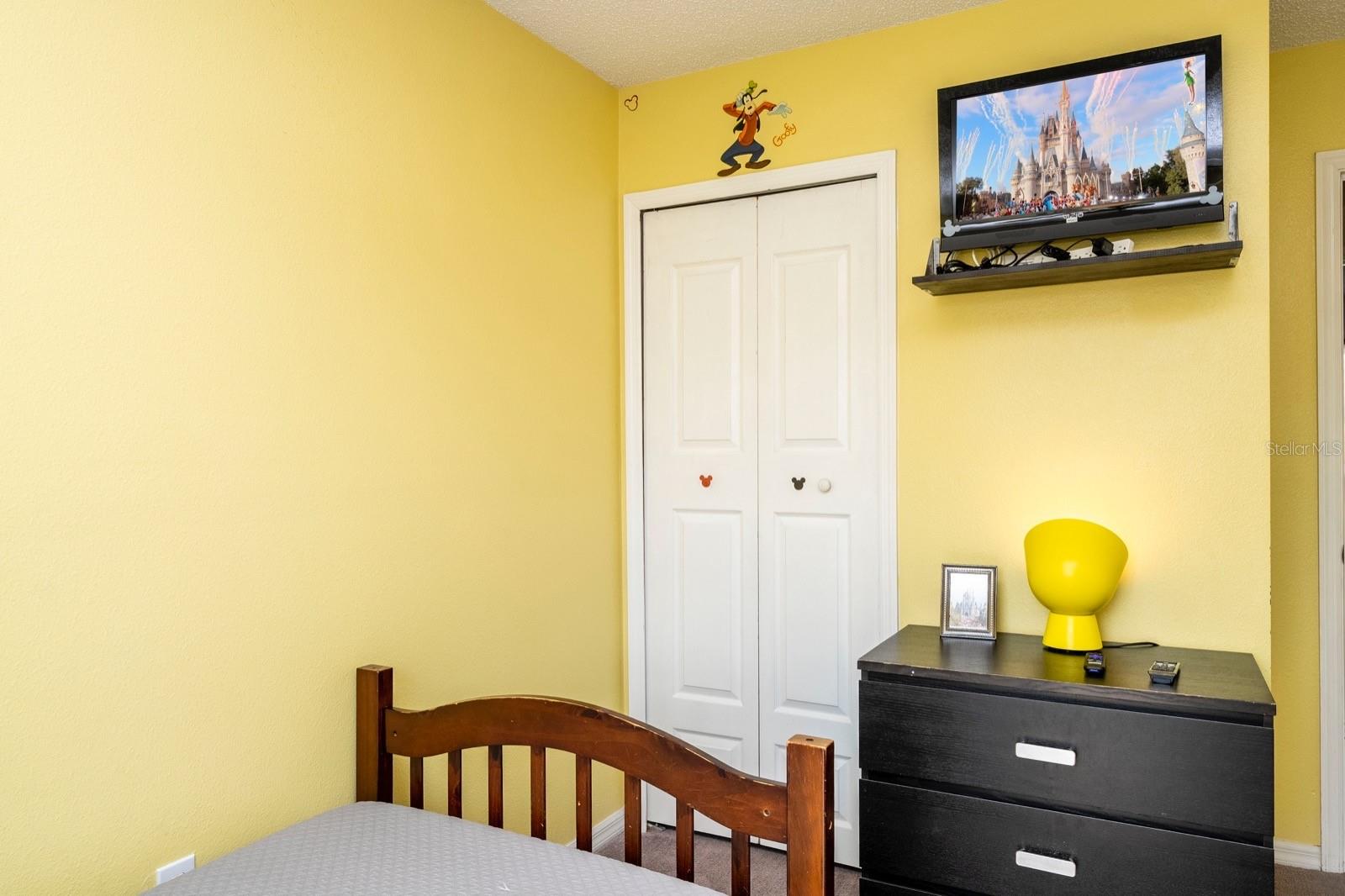 911 PARK TERRACE CIR