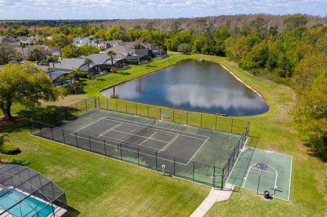 911 PARK TERRACE CIR