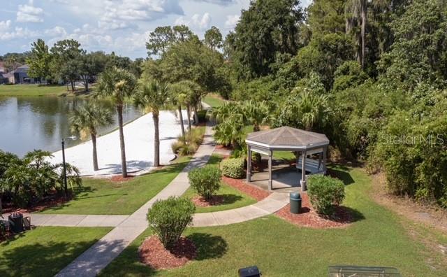 911 PARK TERRACE CIR