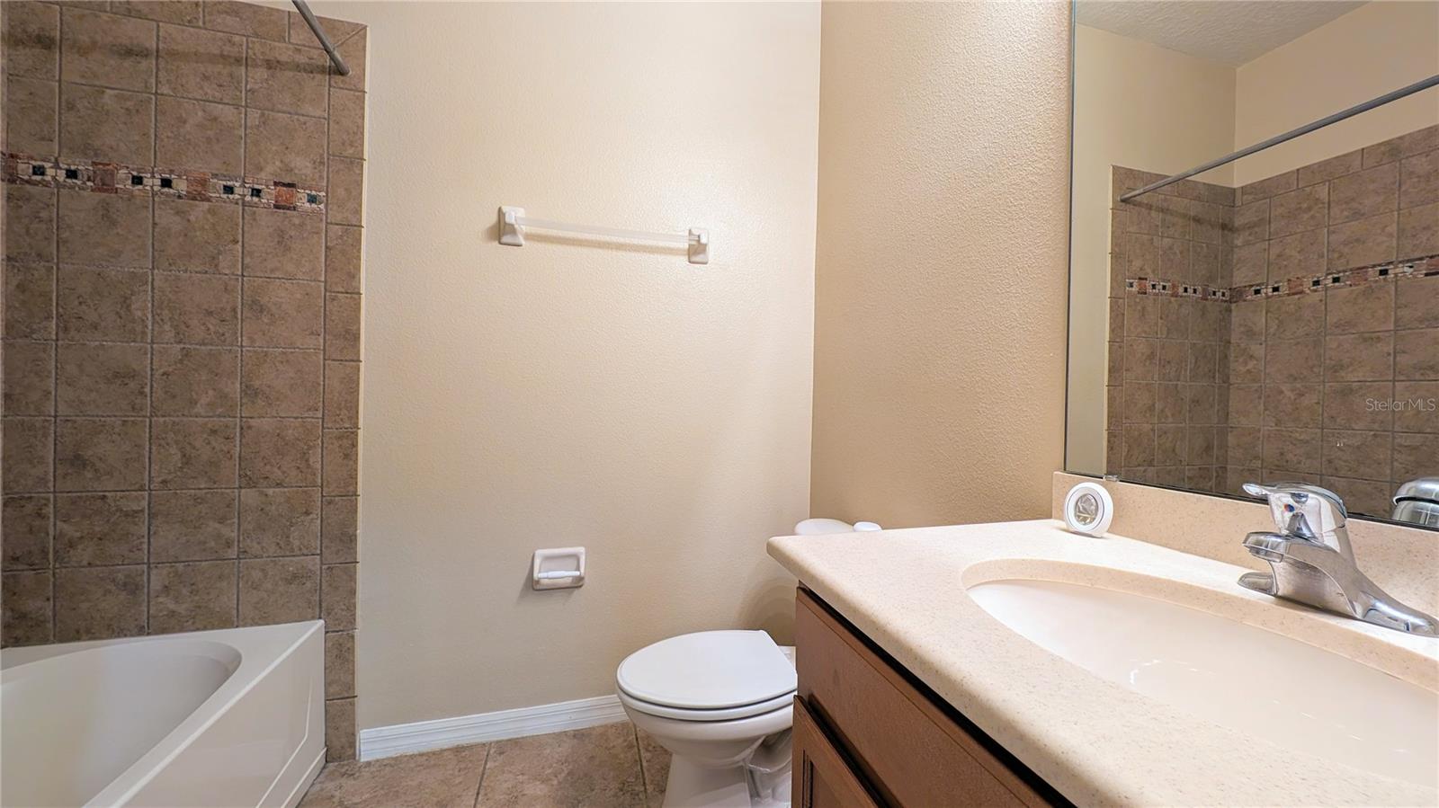 2749 OAKWATER DR #2749