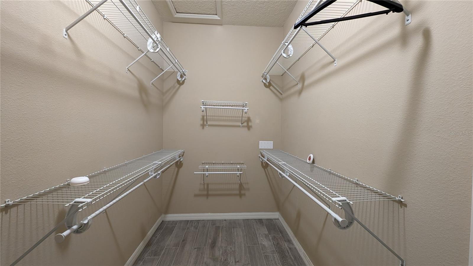 2749 OAKWATER DR #2749