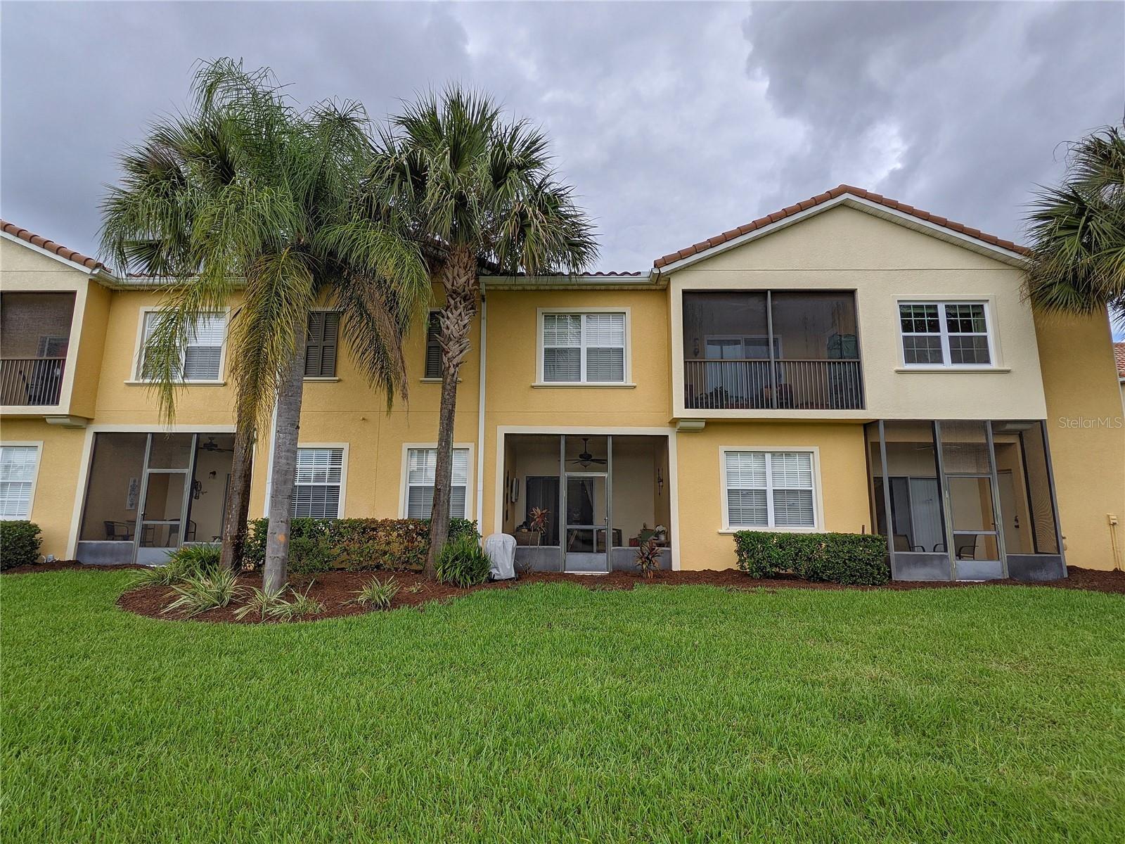 2749 OAKWATER DR #2749