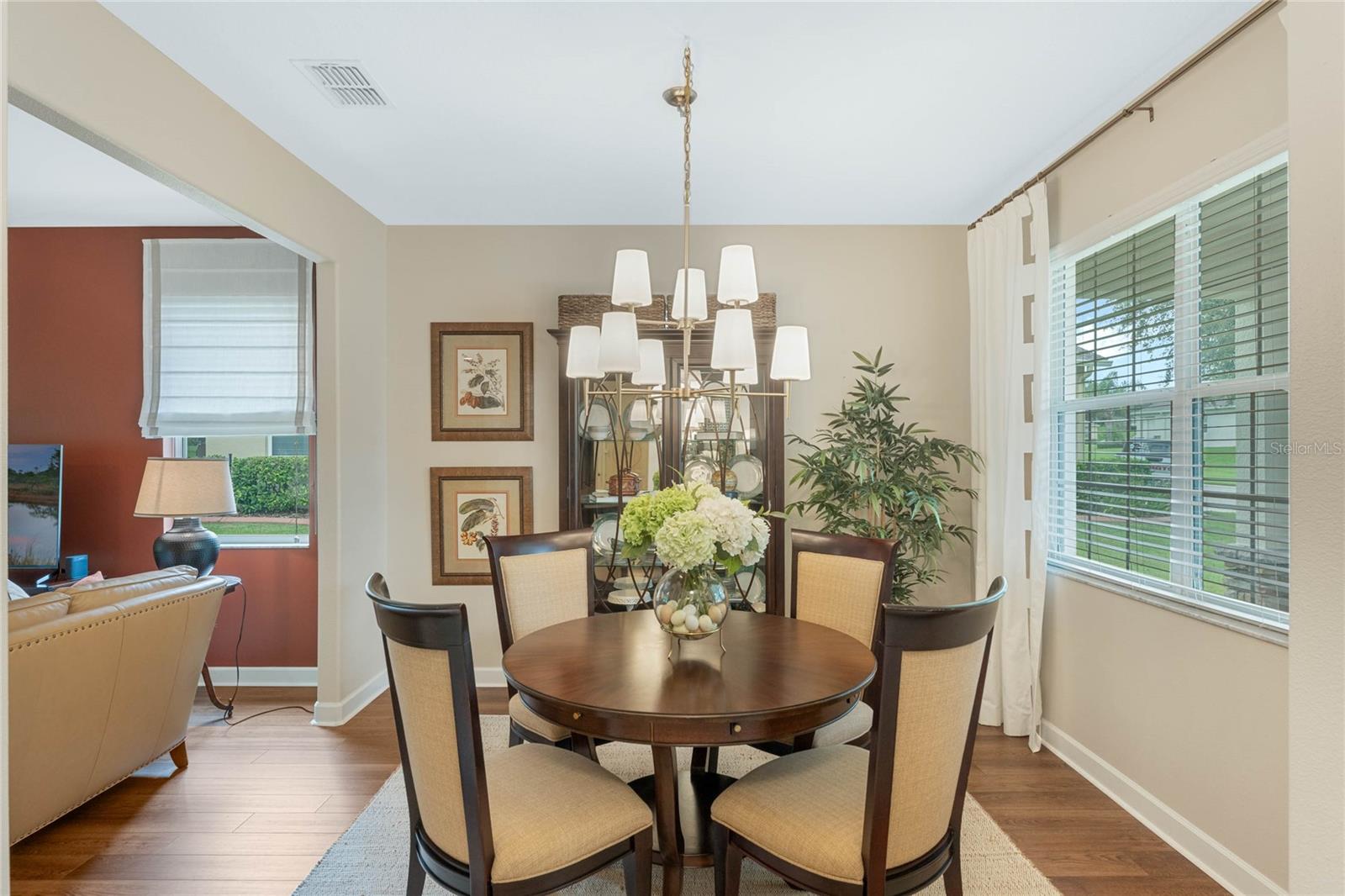 2833 SILVER SANDS ST