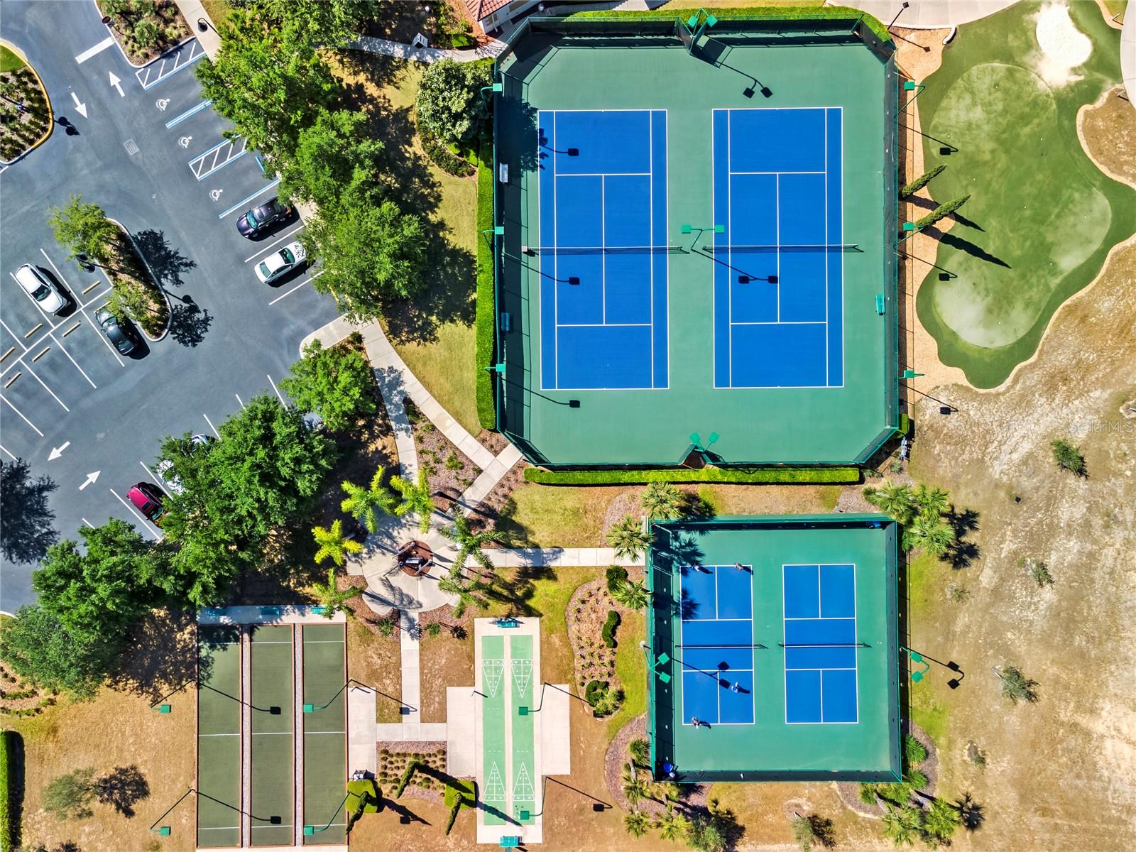 2833 SILVER SANDS ST