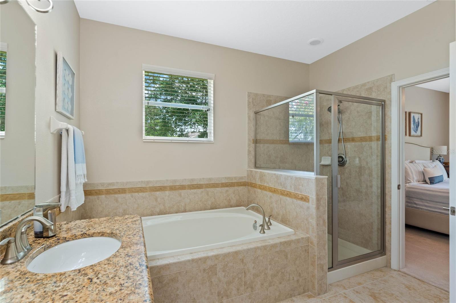 2833 SILVER SANDS ST