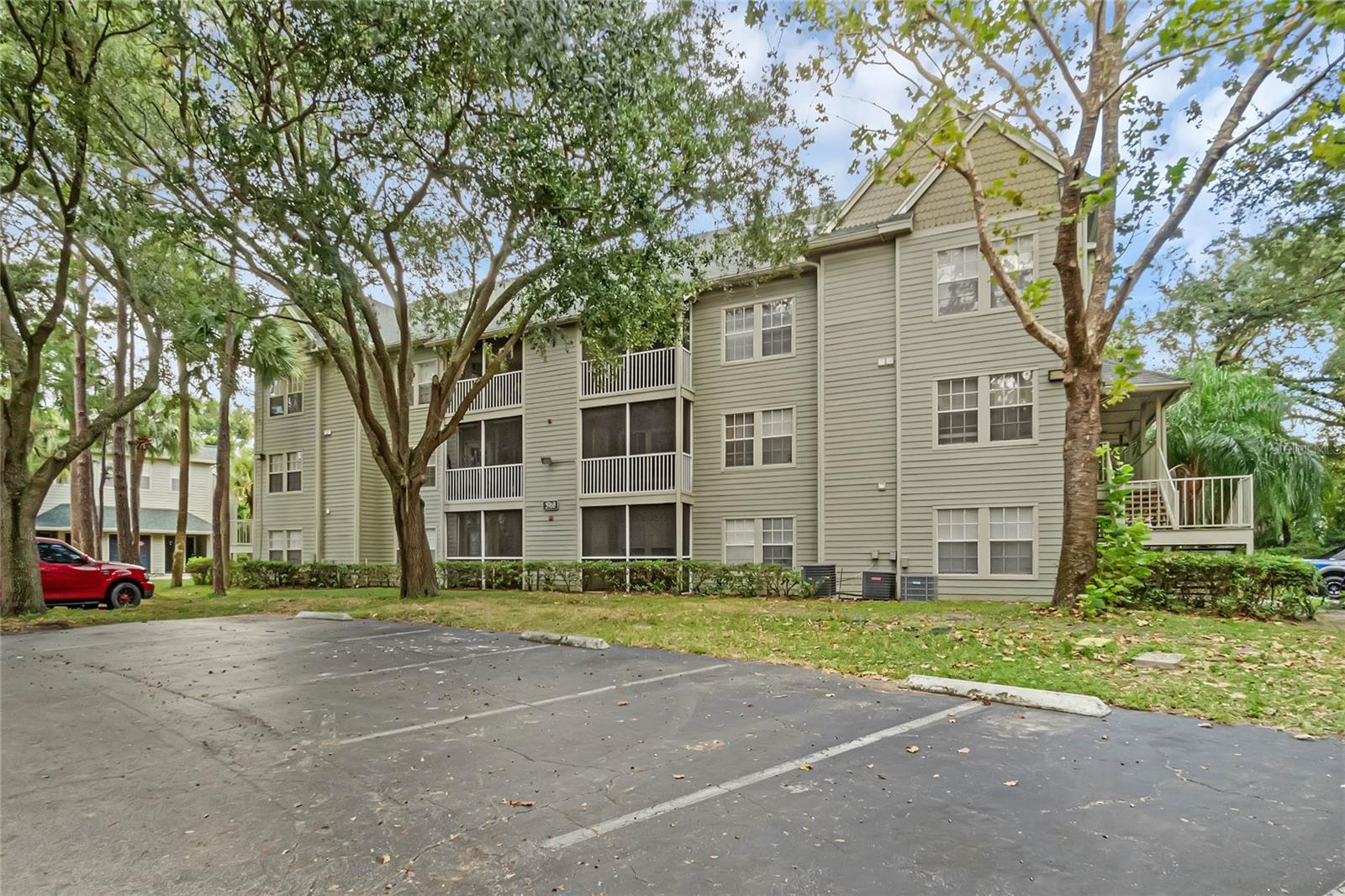 5968 WESTGATE DR #102