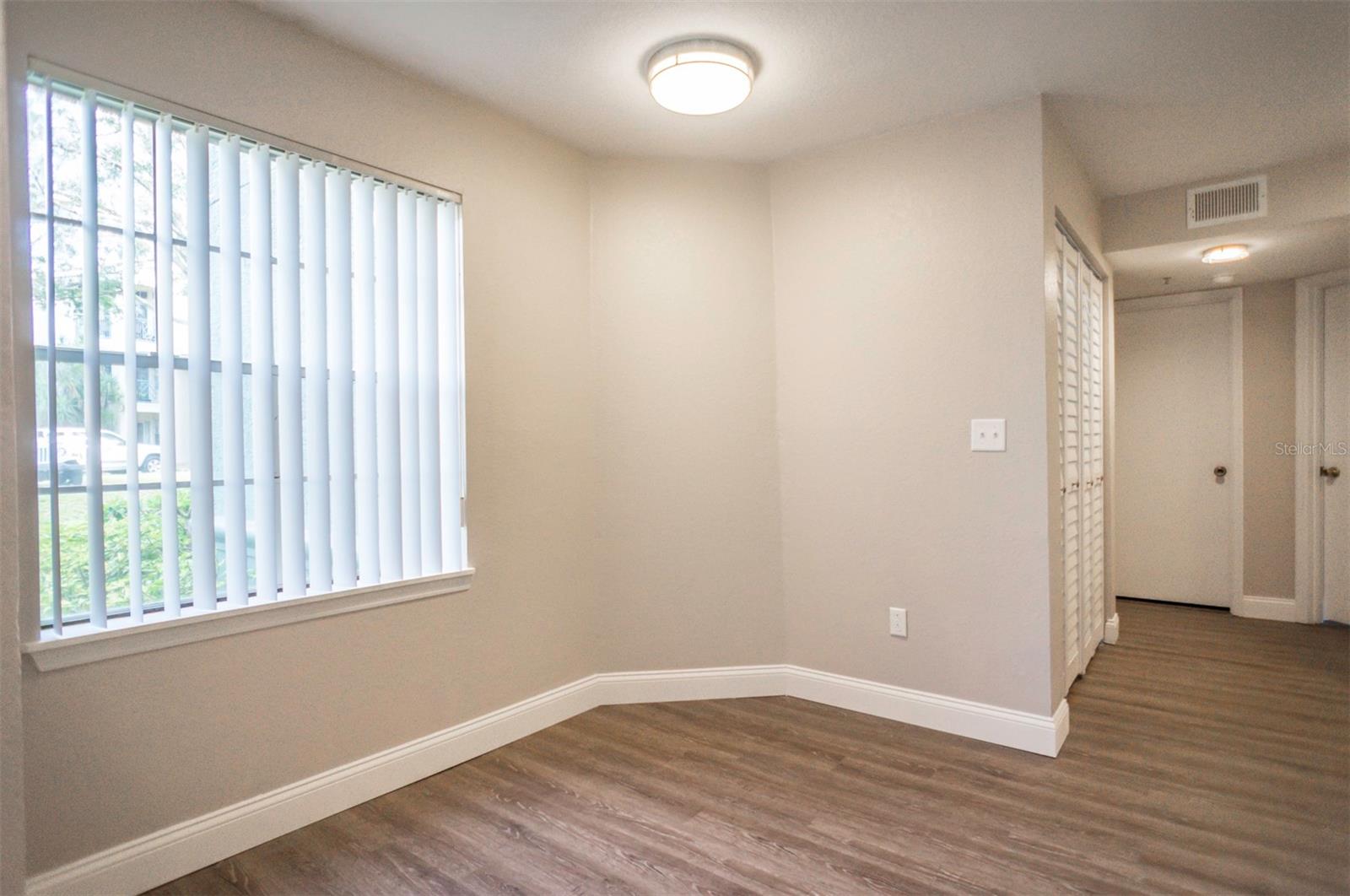 7280 WESTPOINTE BLVD #813