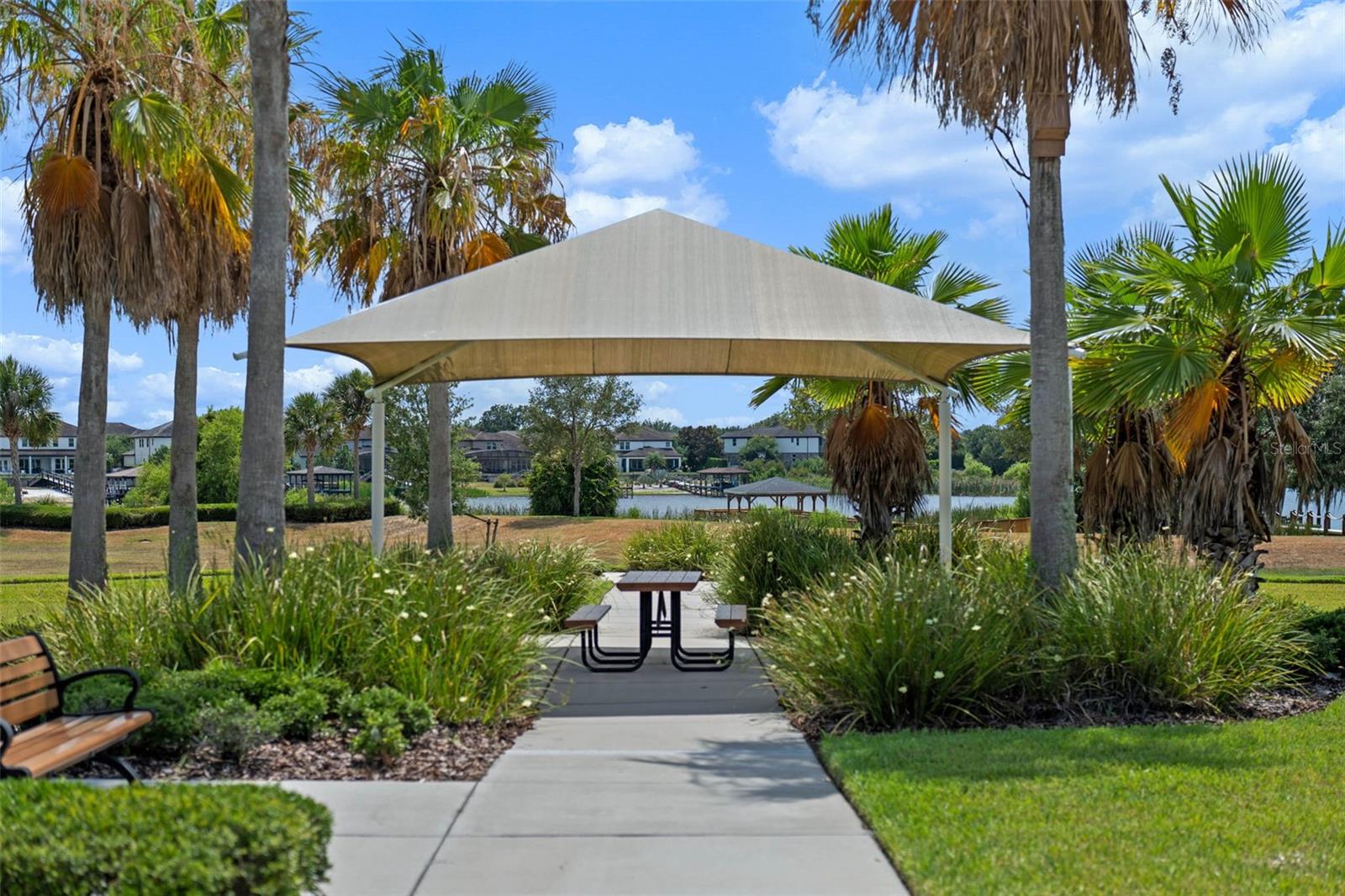 16086 JOHNS LAKE OVERLOOK DR