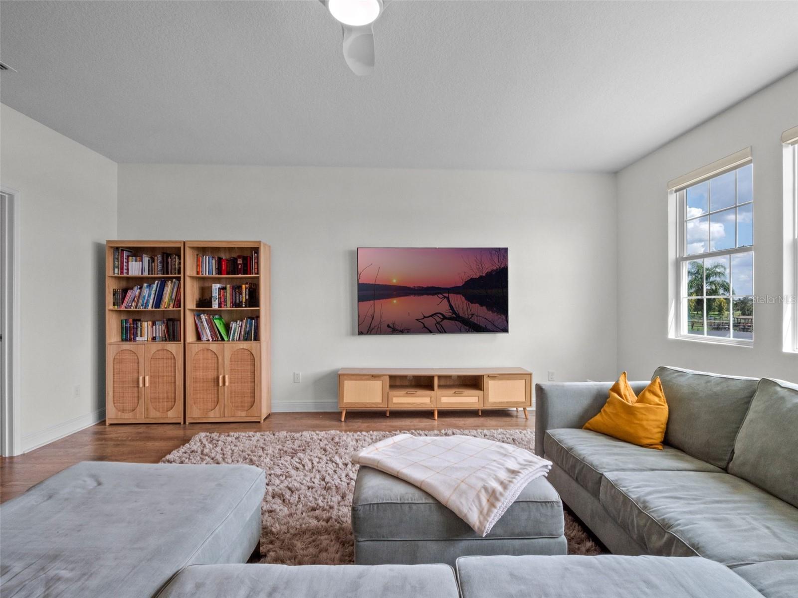 16086 JOHNS LAKE OVERLOOK DR