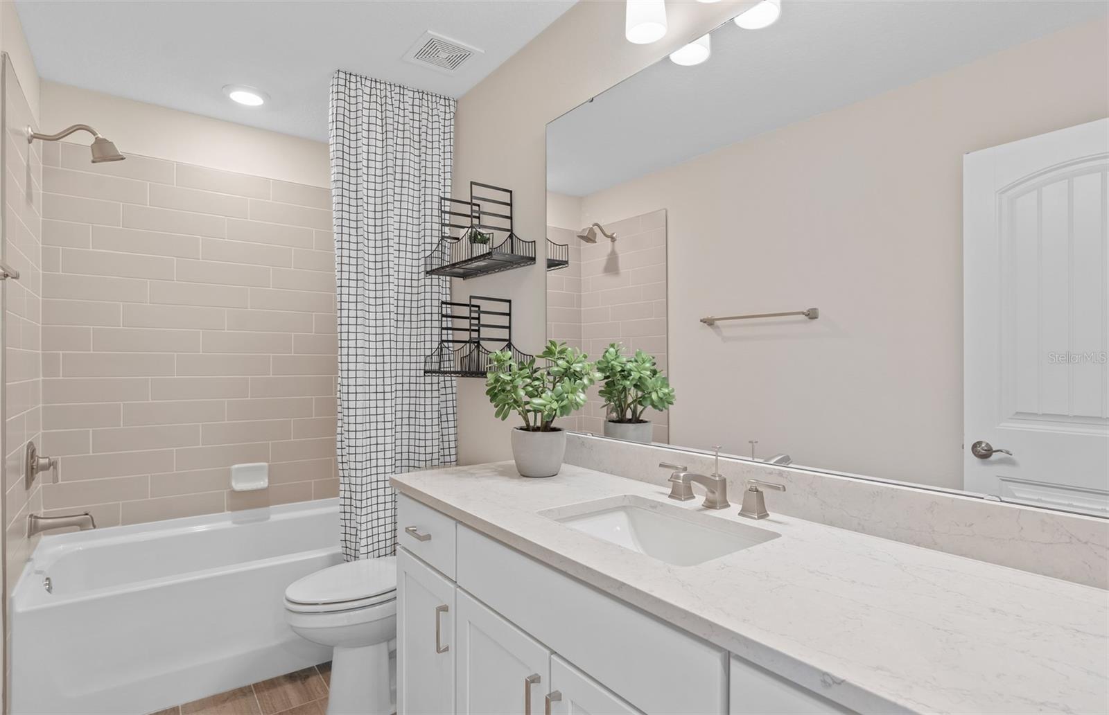 4132 WINDING PINES DR