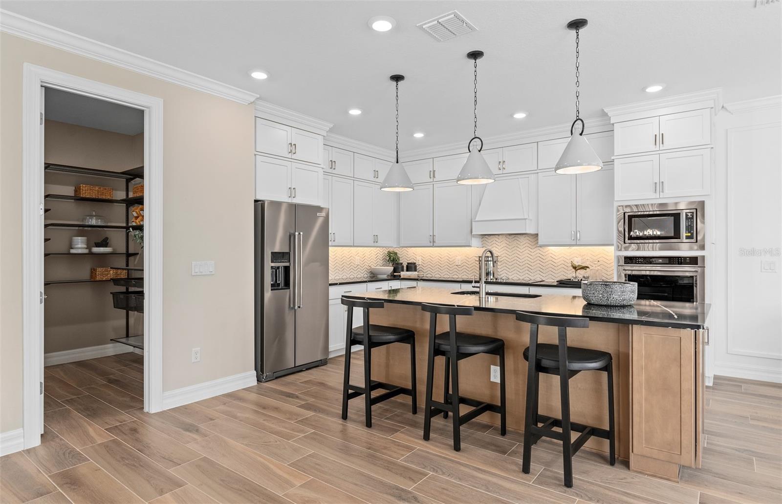 4132 WINDING PINES DR