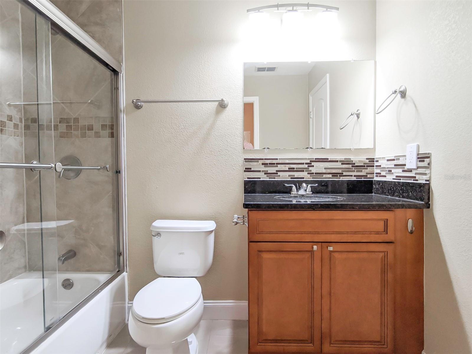 6022 WESTGATE DR #101