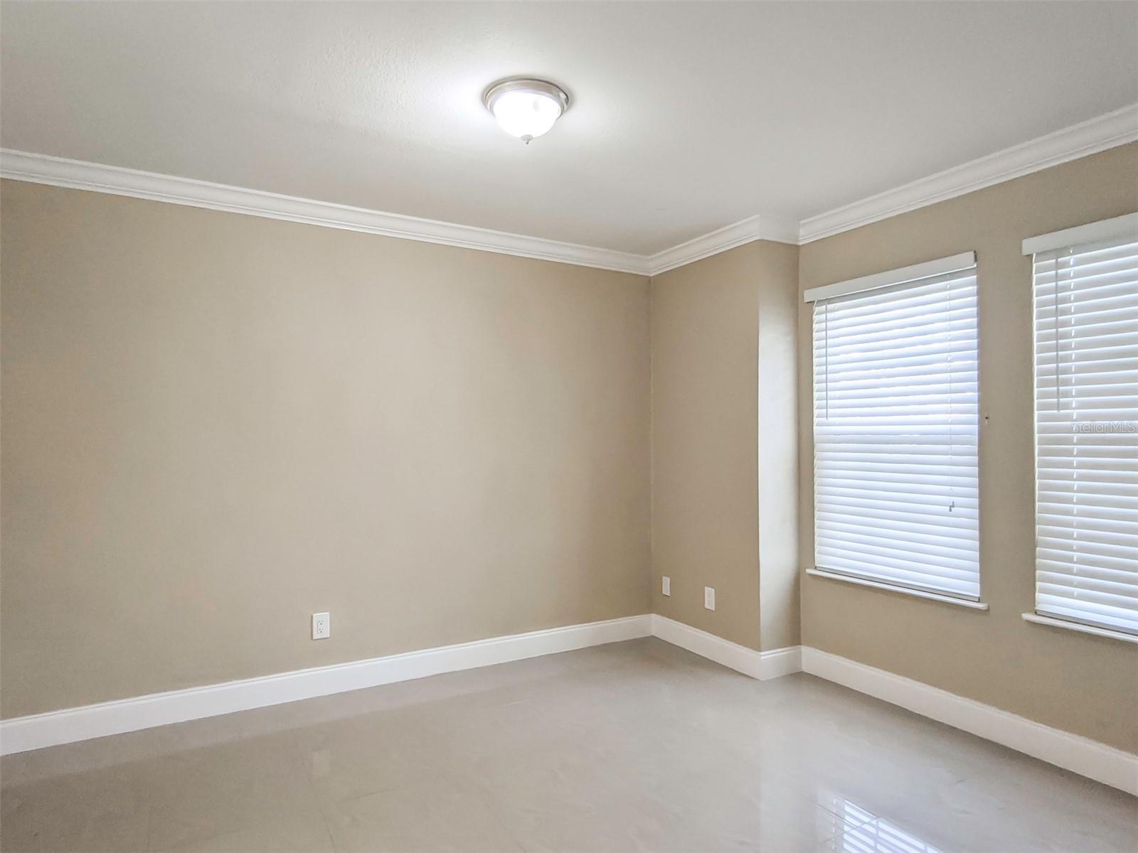 6022 WESTGATE DR #101