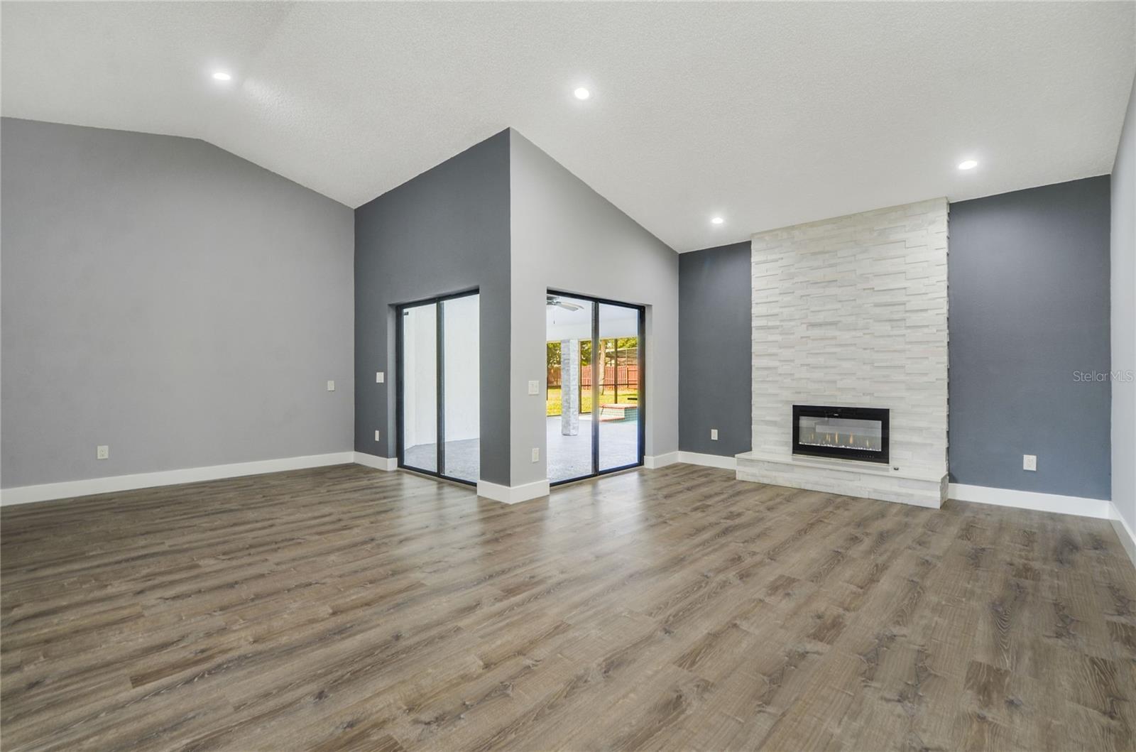 6014 CRYSTAL VIEW DR