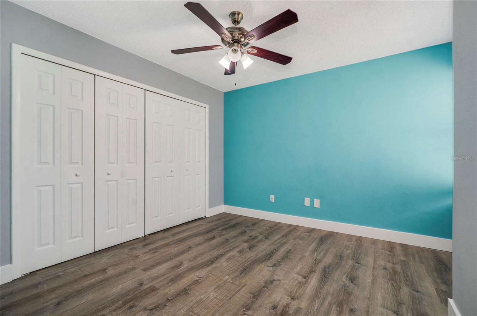 6014 CRYSTAL VIEW DR