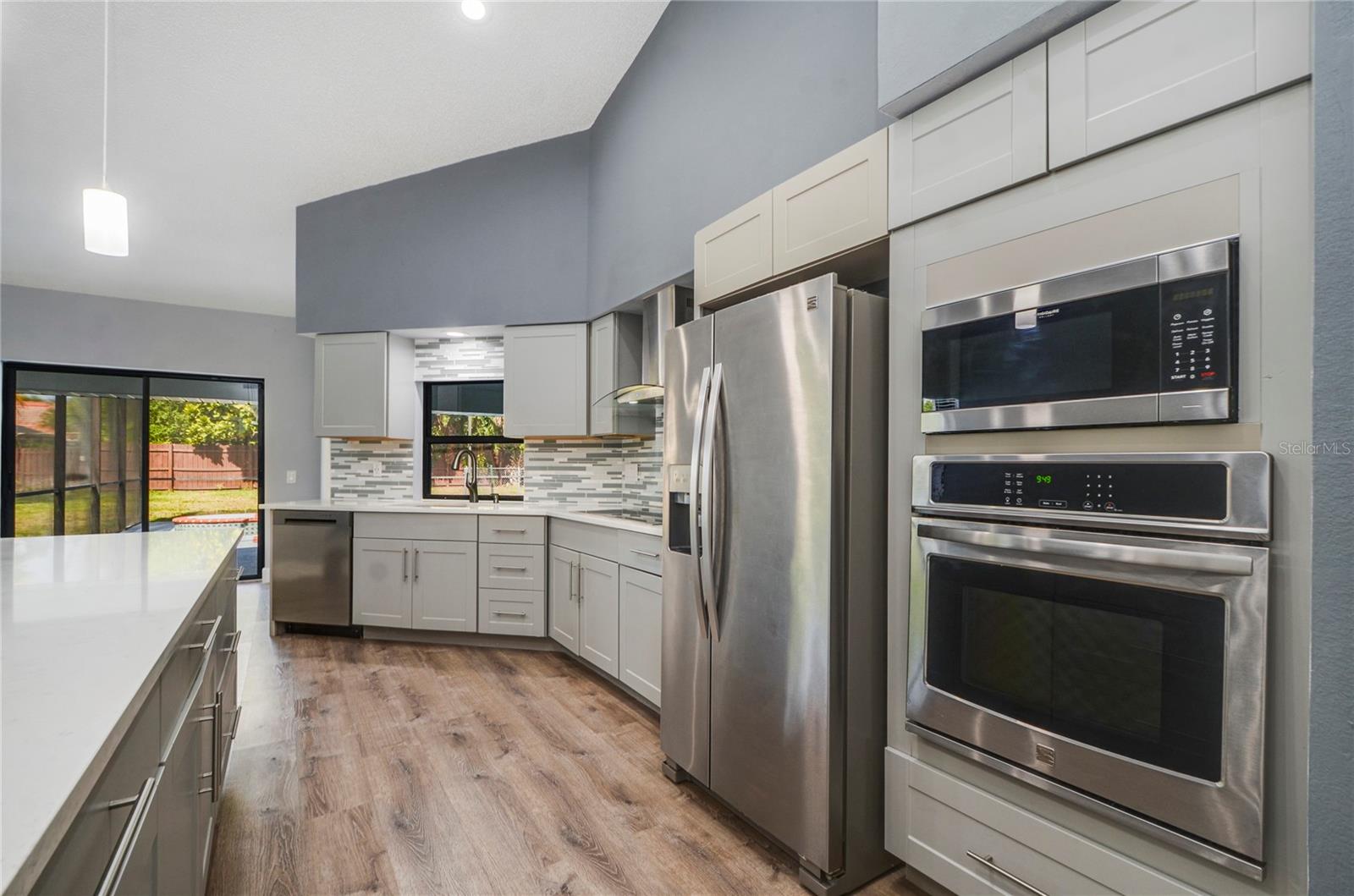 6014 CRYSTAL VIEW DR