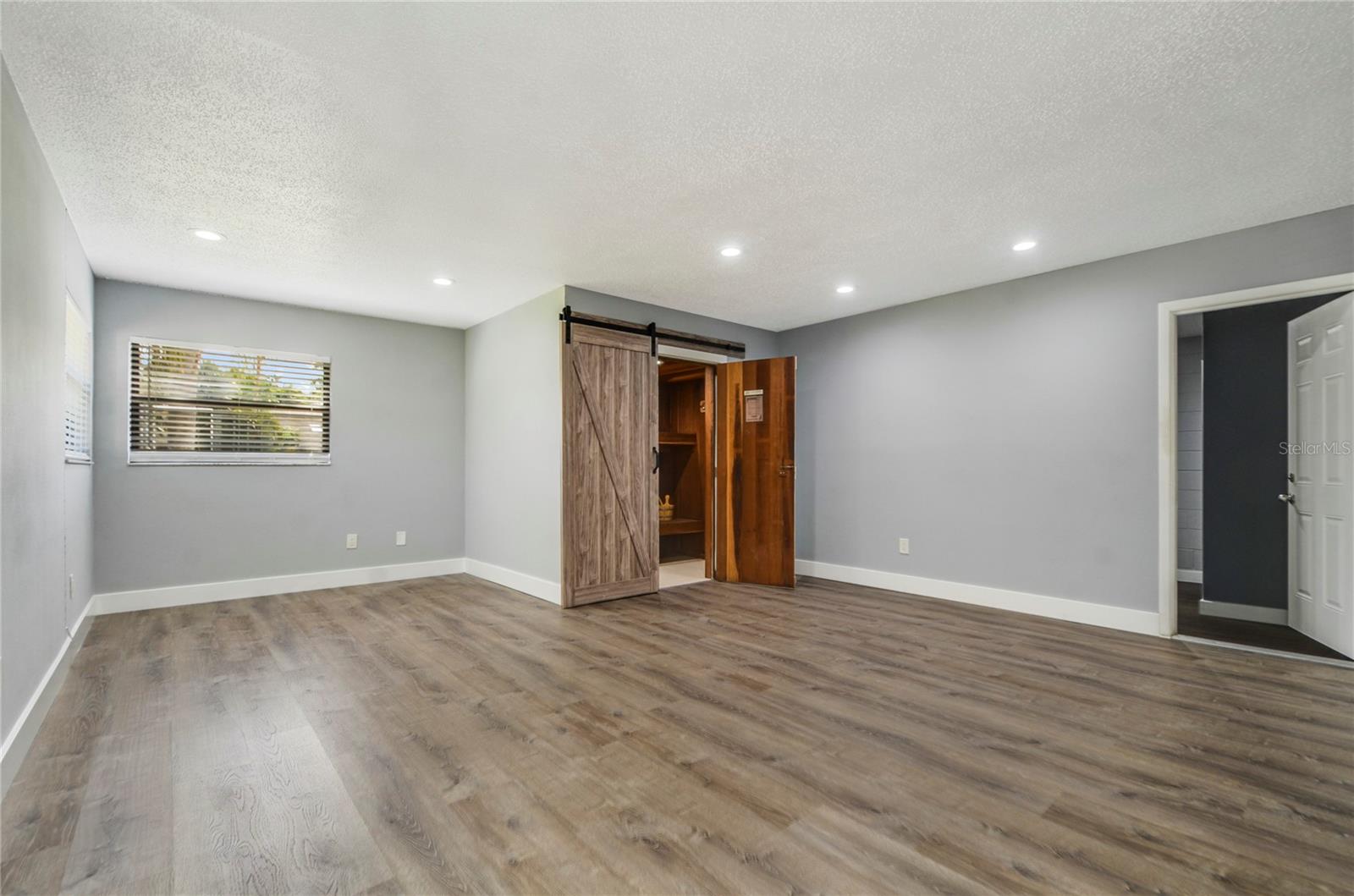 6014 CRYSTAL VIEW DR