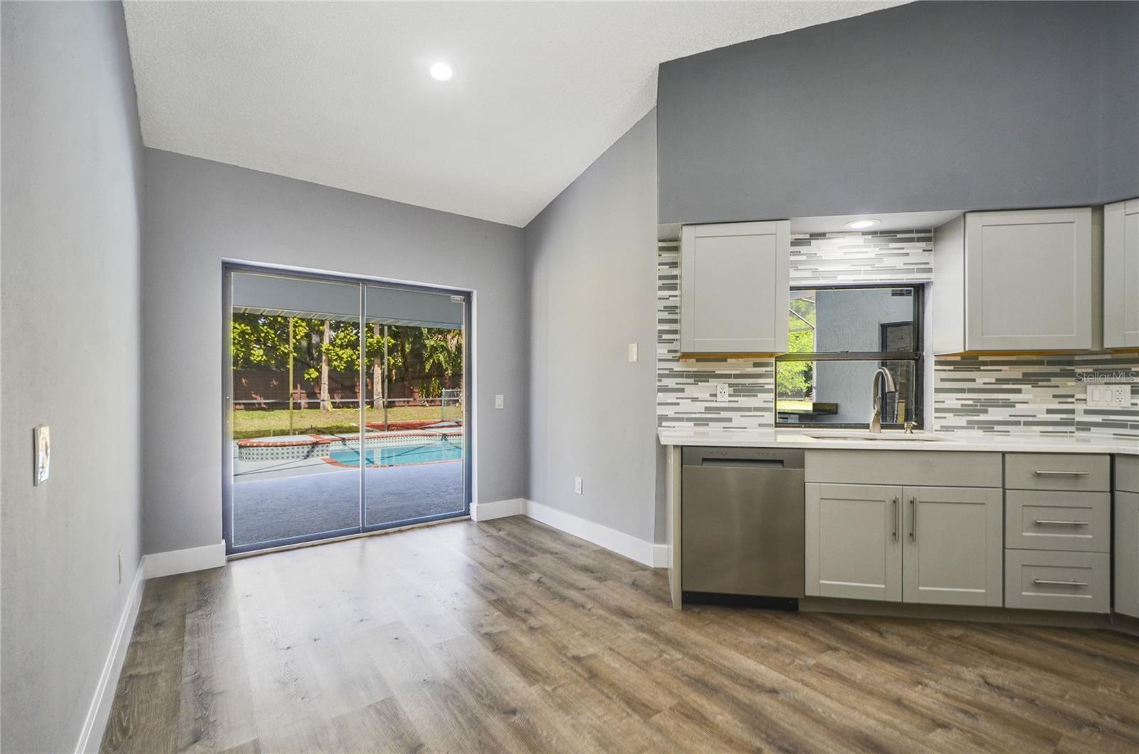 6014 CRYSTAL VIEW DR